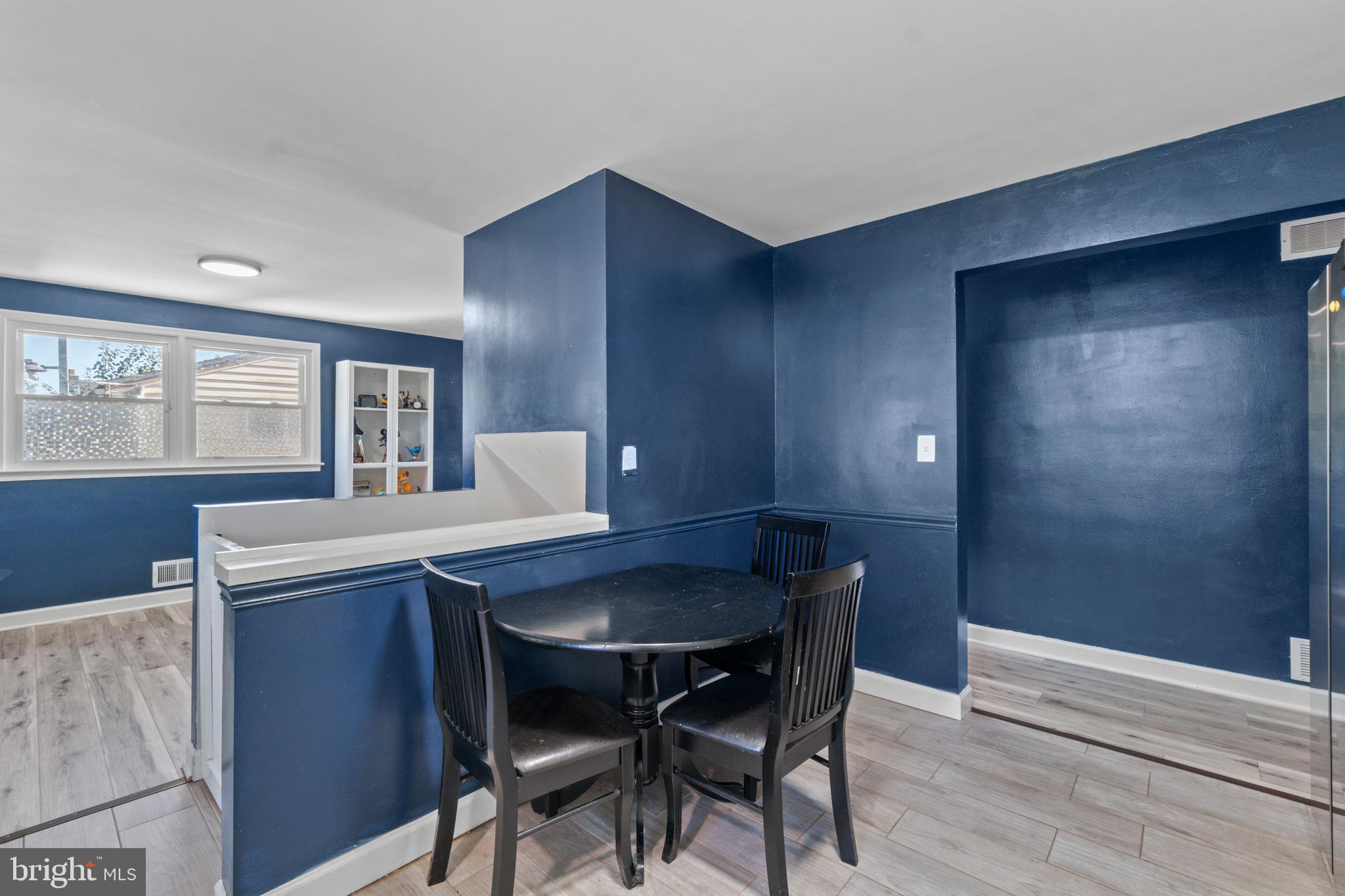 CATONSVILLE MANOR - Residential