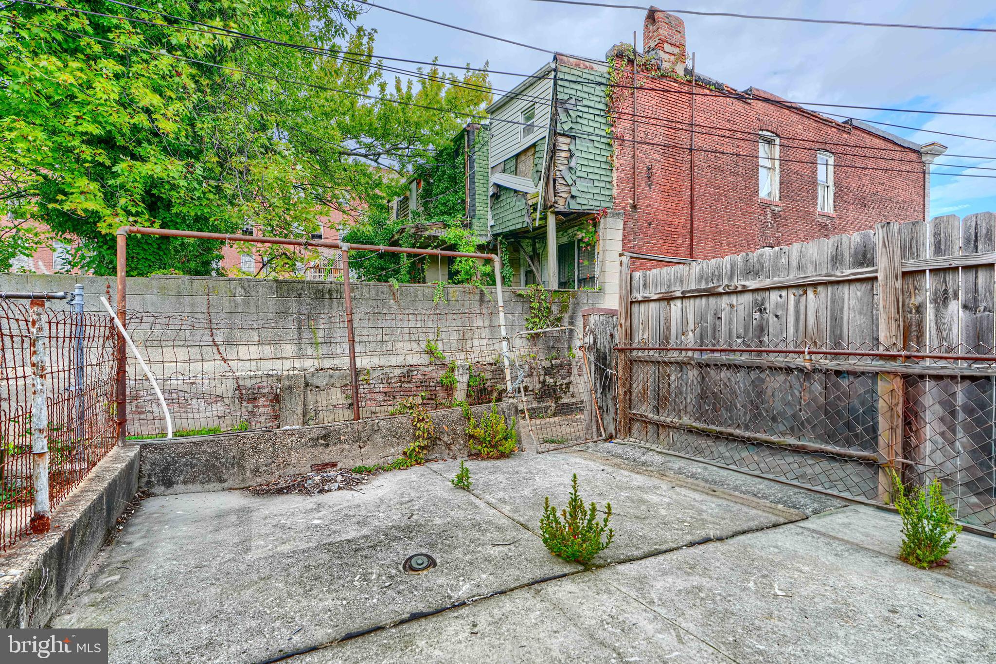 BROADWAY - Residential Lease