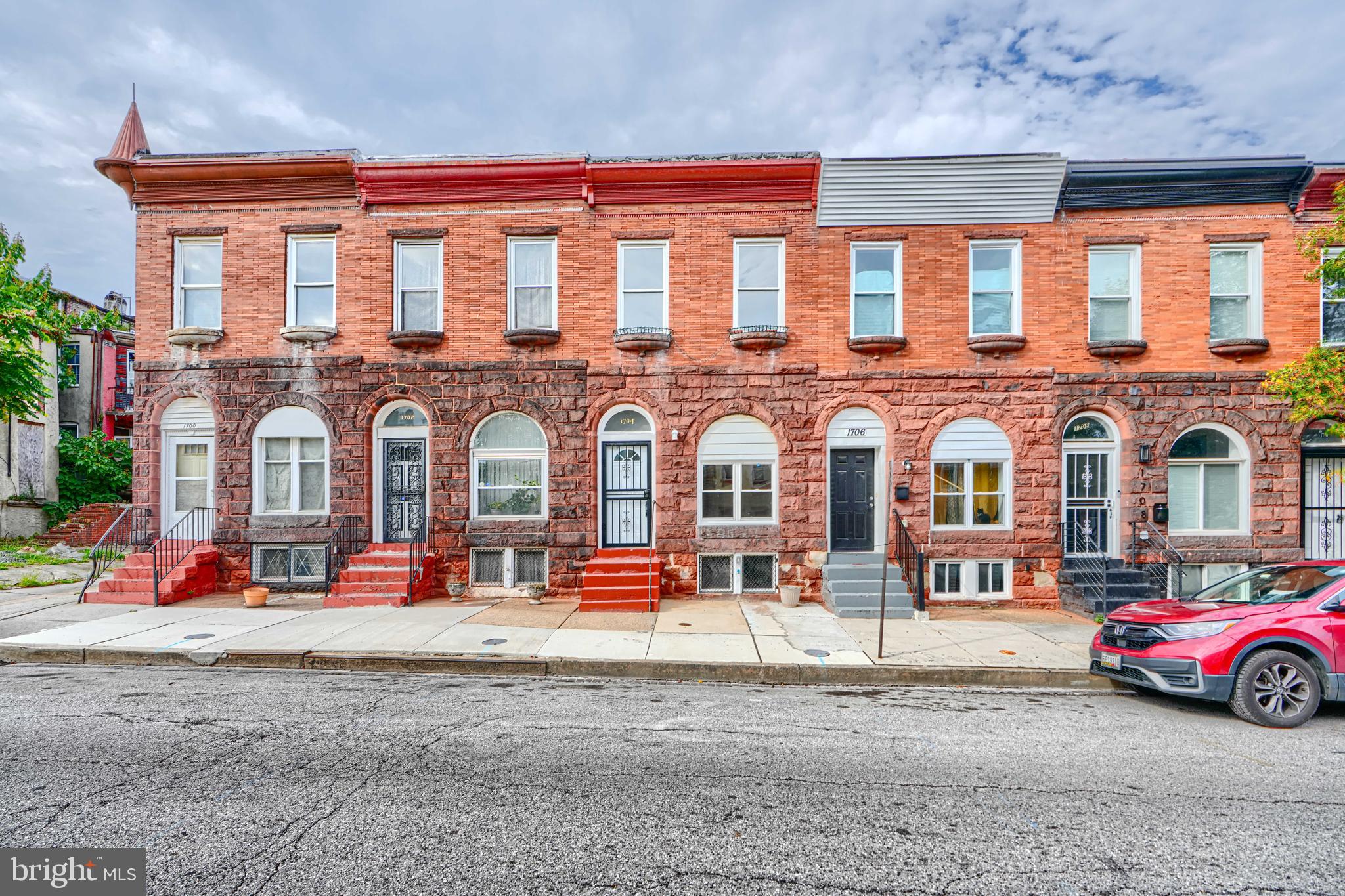 BROADWAY - Residential Lease