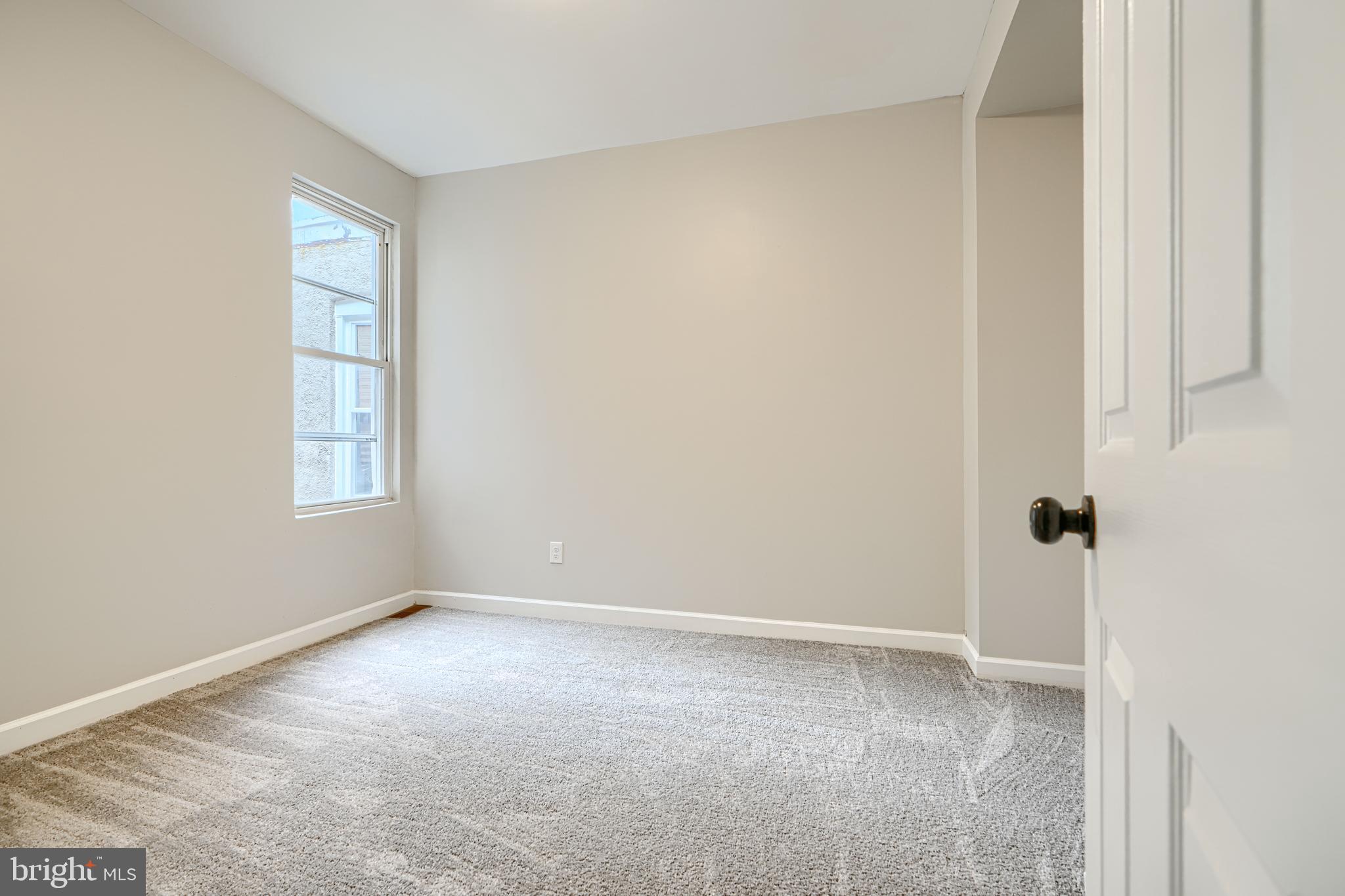 BROADWAY - Residential Lease