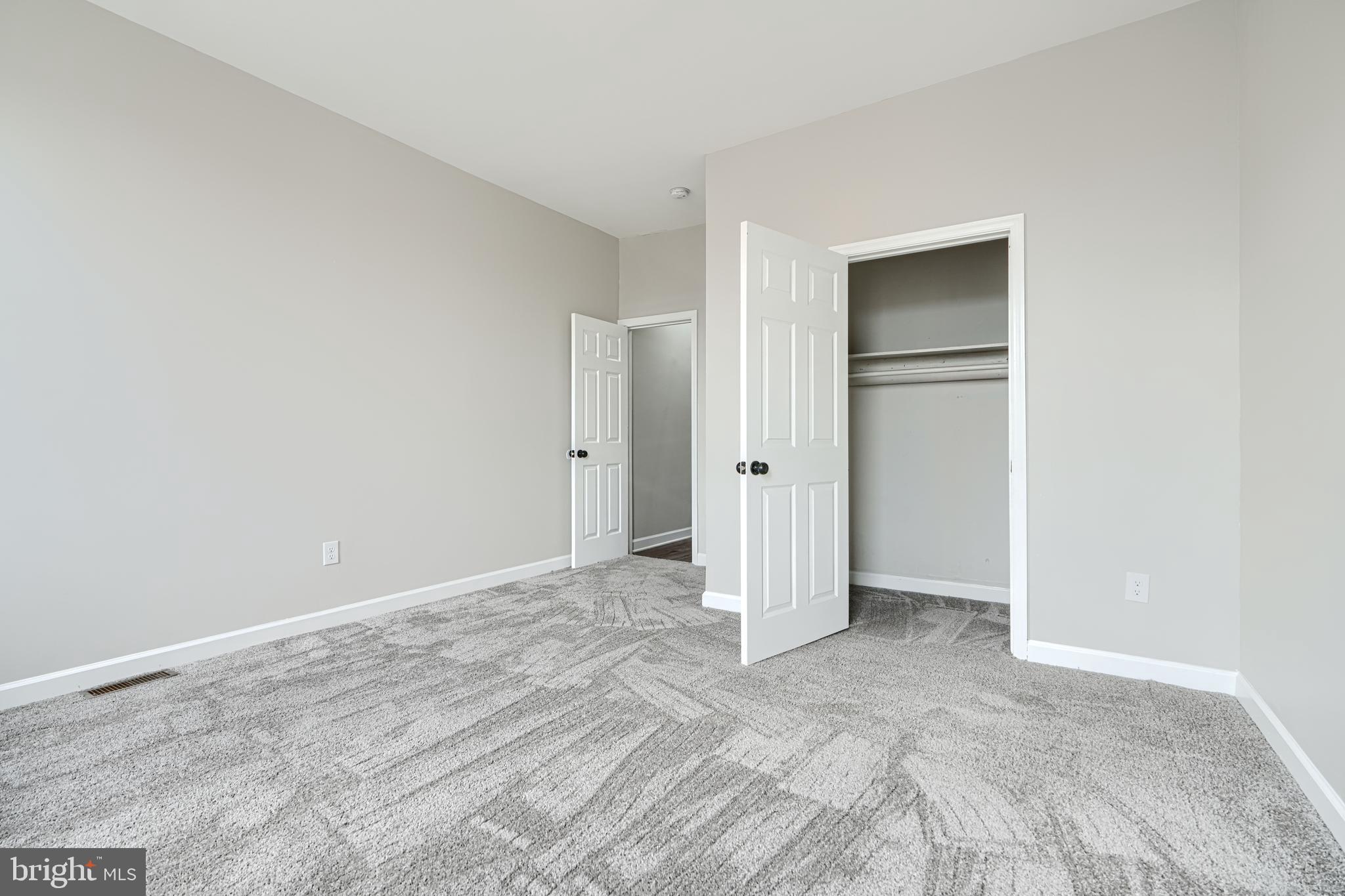 BROADWAY - Residential Lease