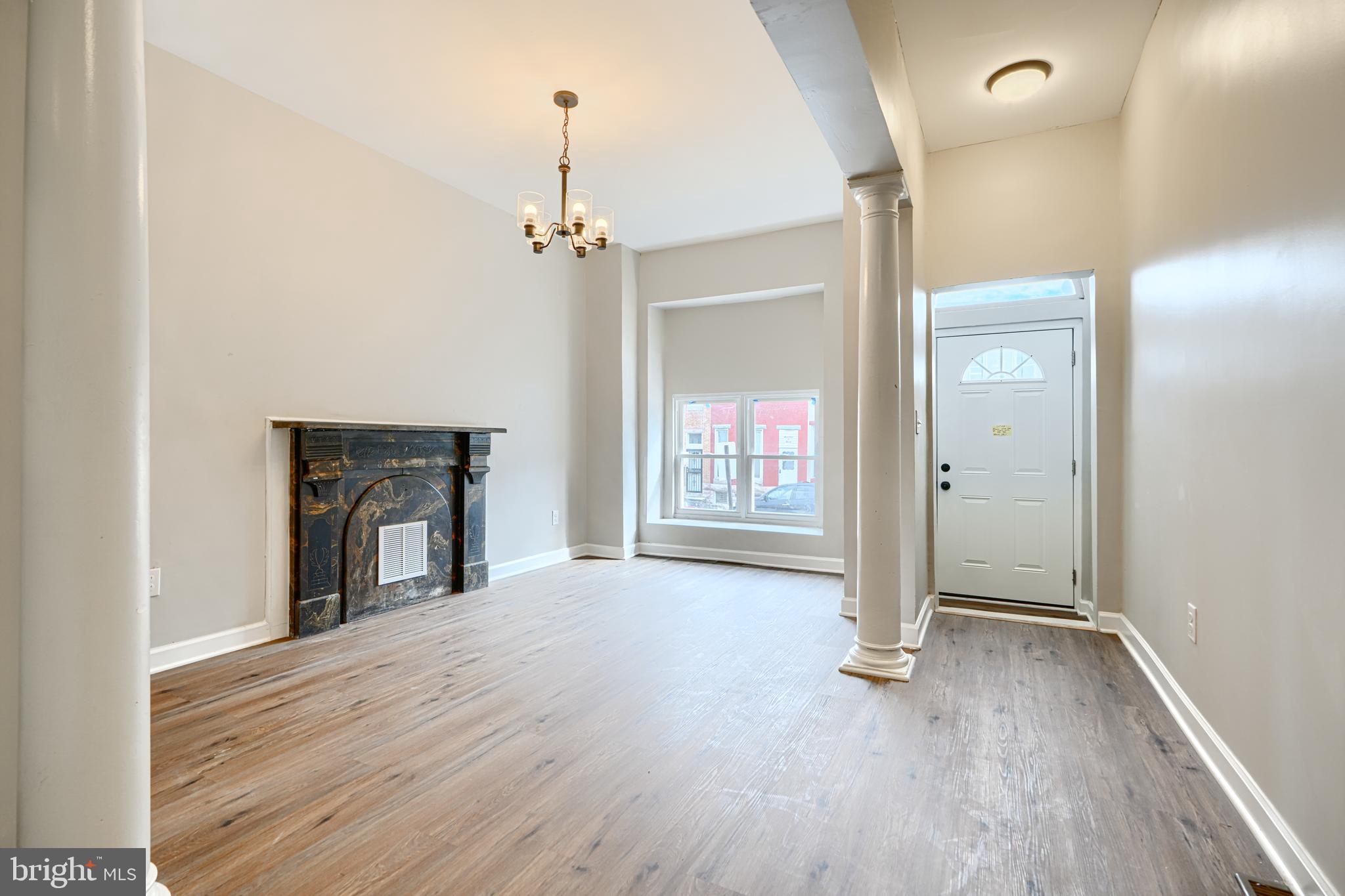 BROADWAY - Residential Lease