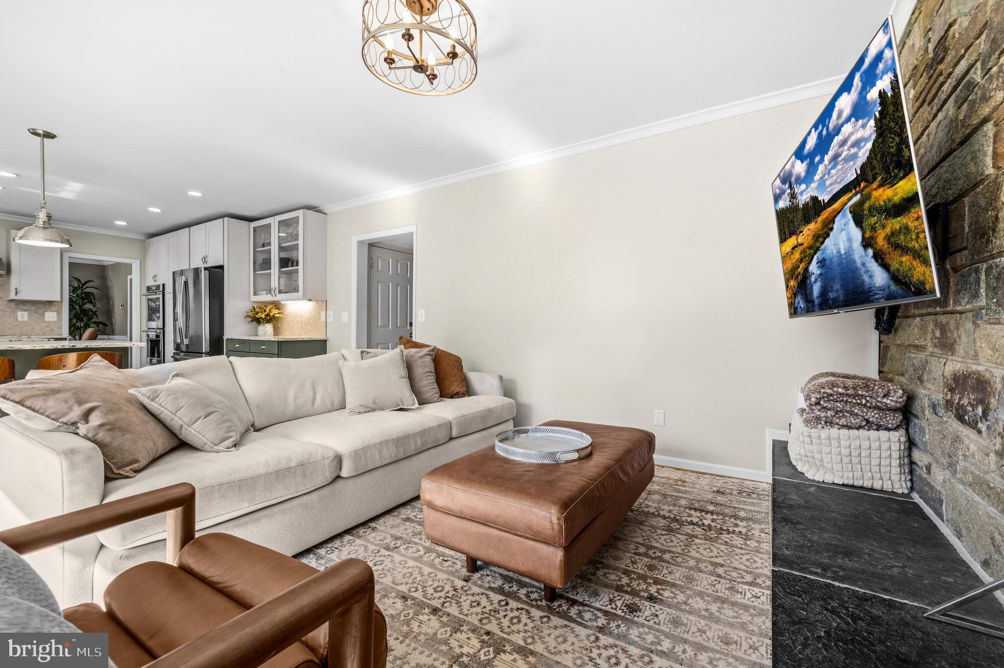 SPRING MEADOWS - Residential