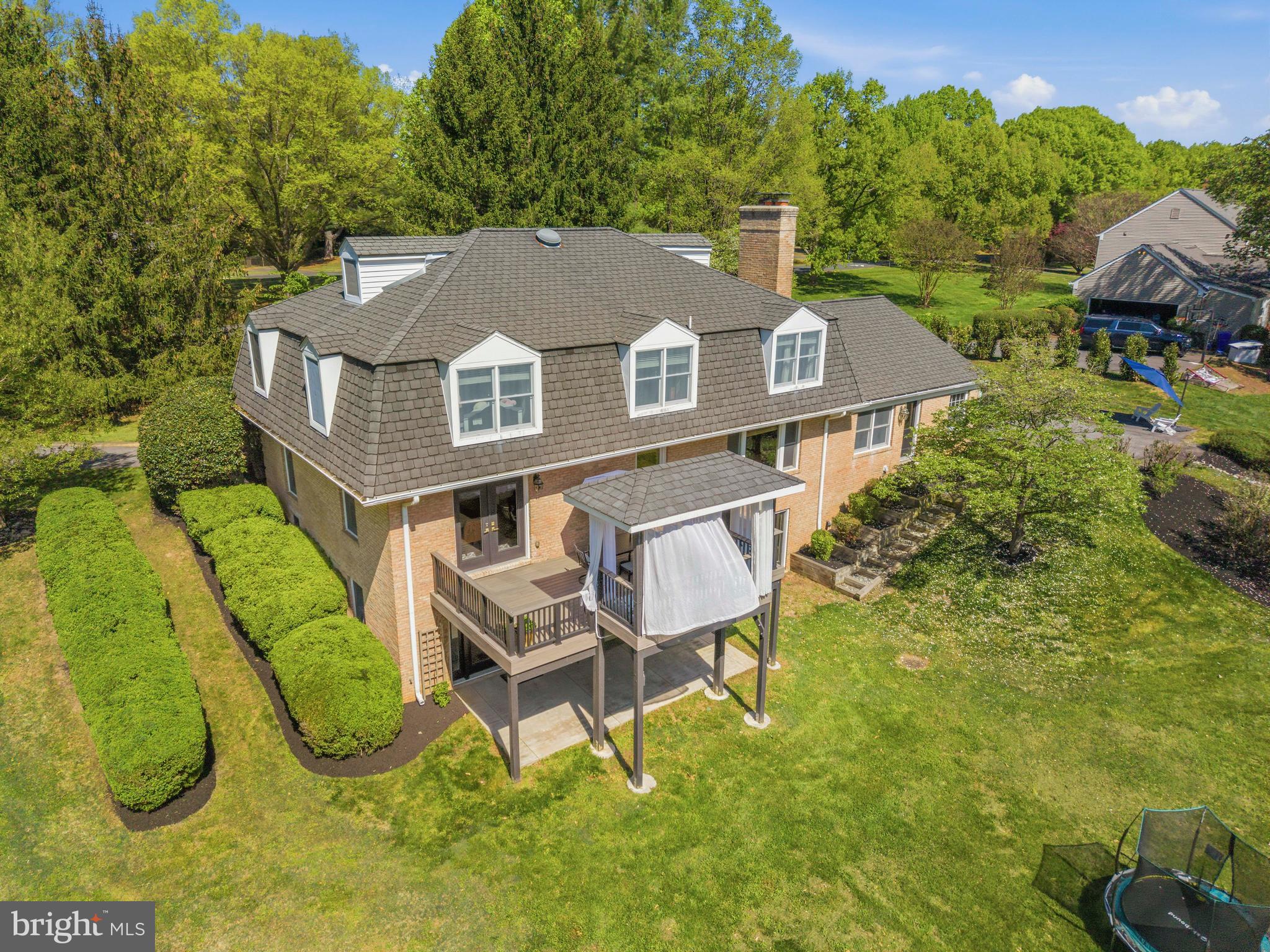 SPRING MEADOWS - Residential