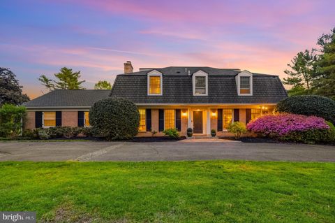 Photo of 15301 Spring Meadows Drive, DARNESTOWN, MD 20874 (MLS # MDMC2228818)