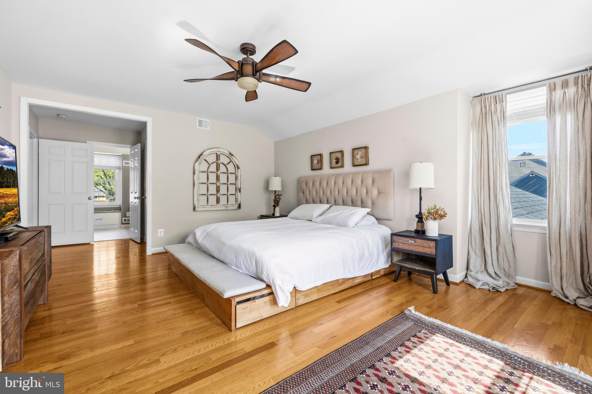 SPRING MEADOWS - Residential