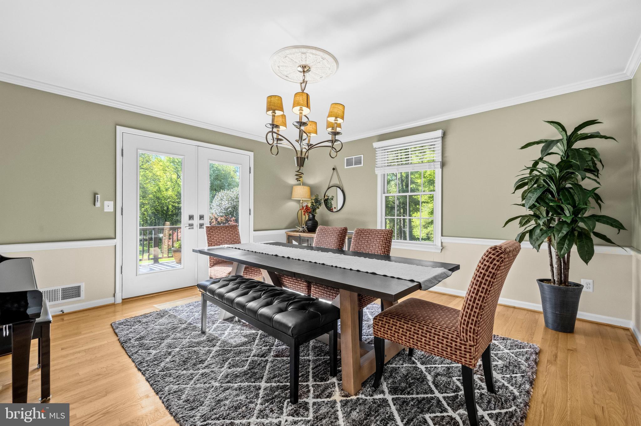 SPRING MEADOWS - Residential