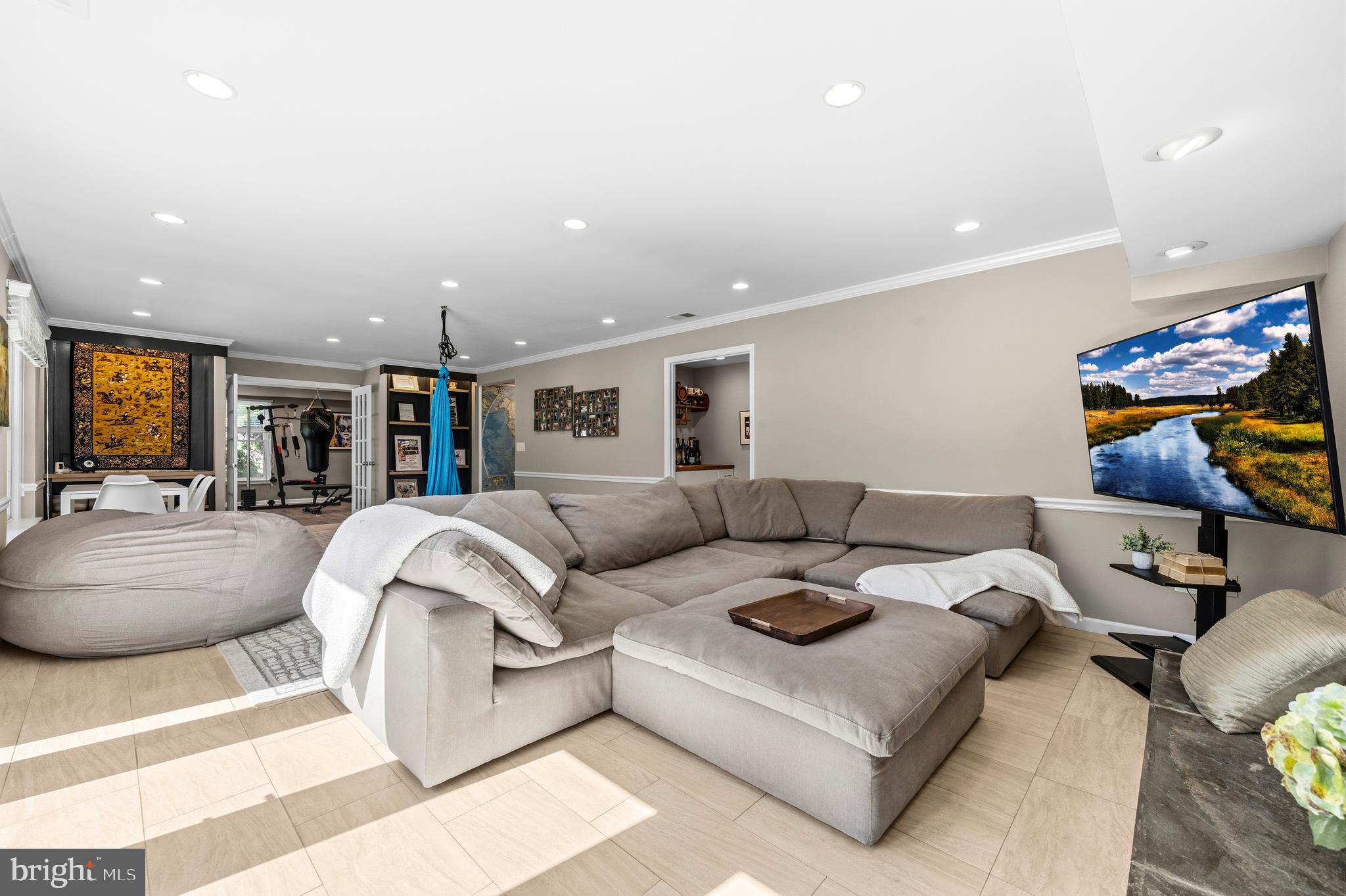 SPRING MEADOWS - Residential