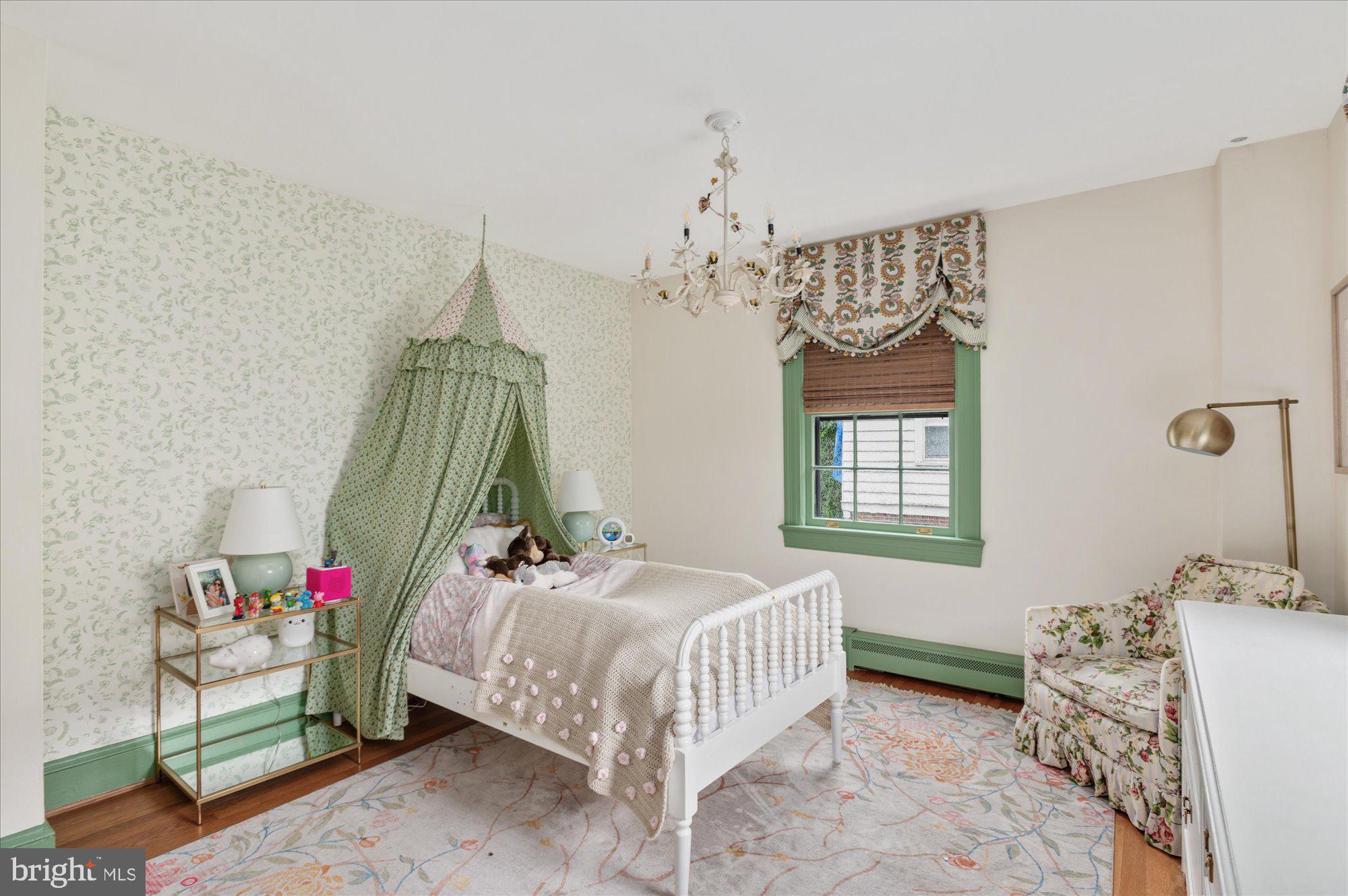 CHEVY CHASE - Residential