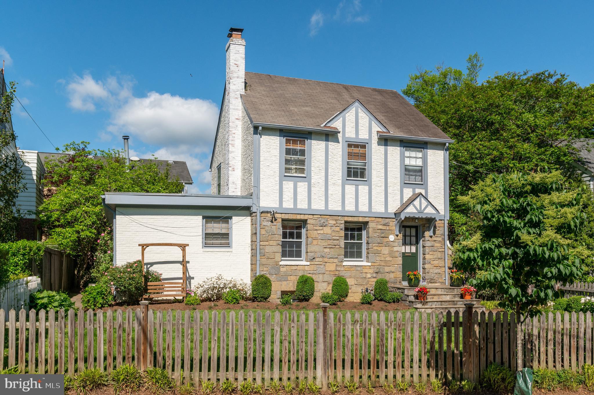 CHEVY CHASE - Residential