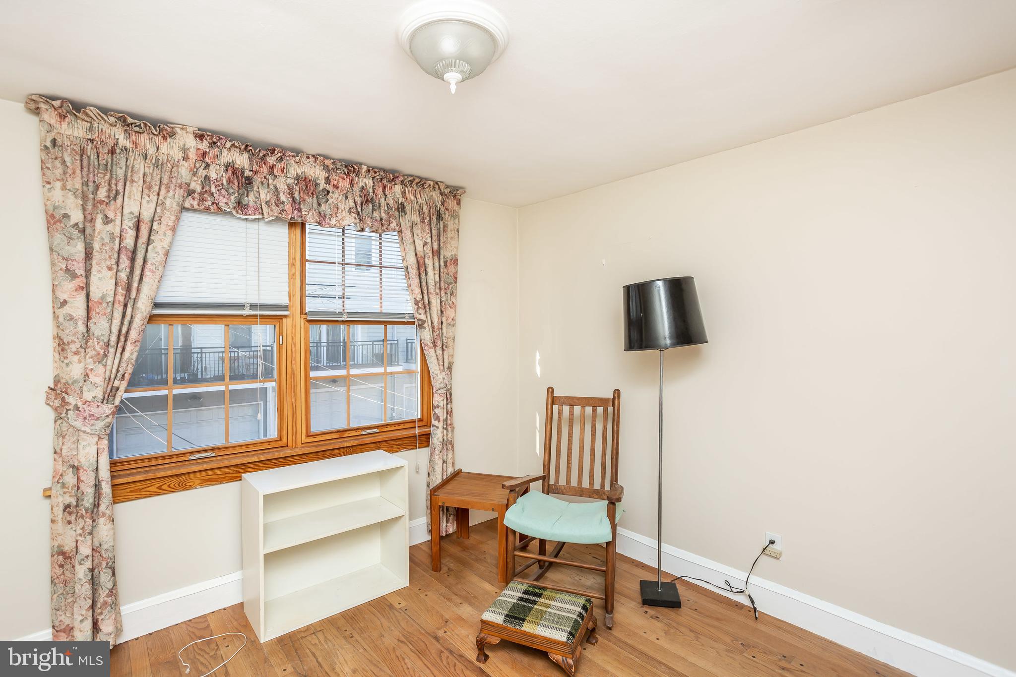 LOCUST POINT - Residential Lease