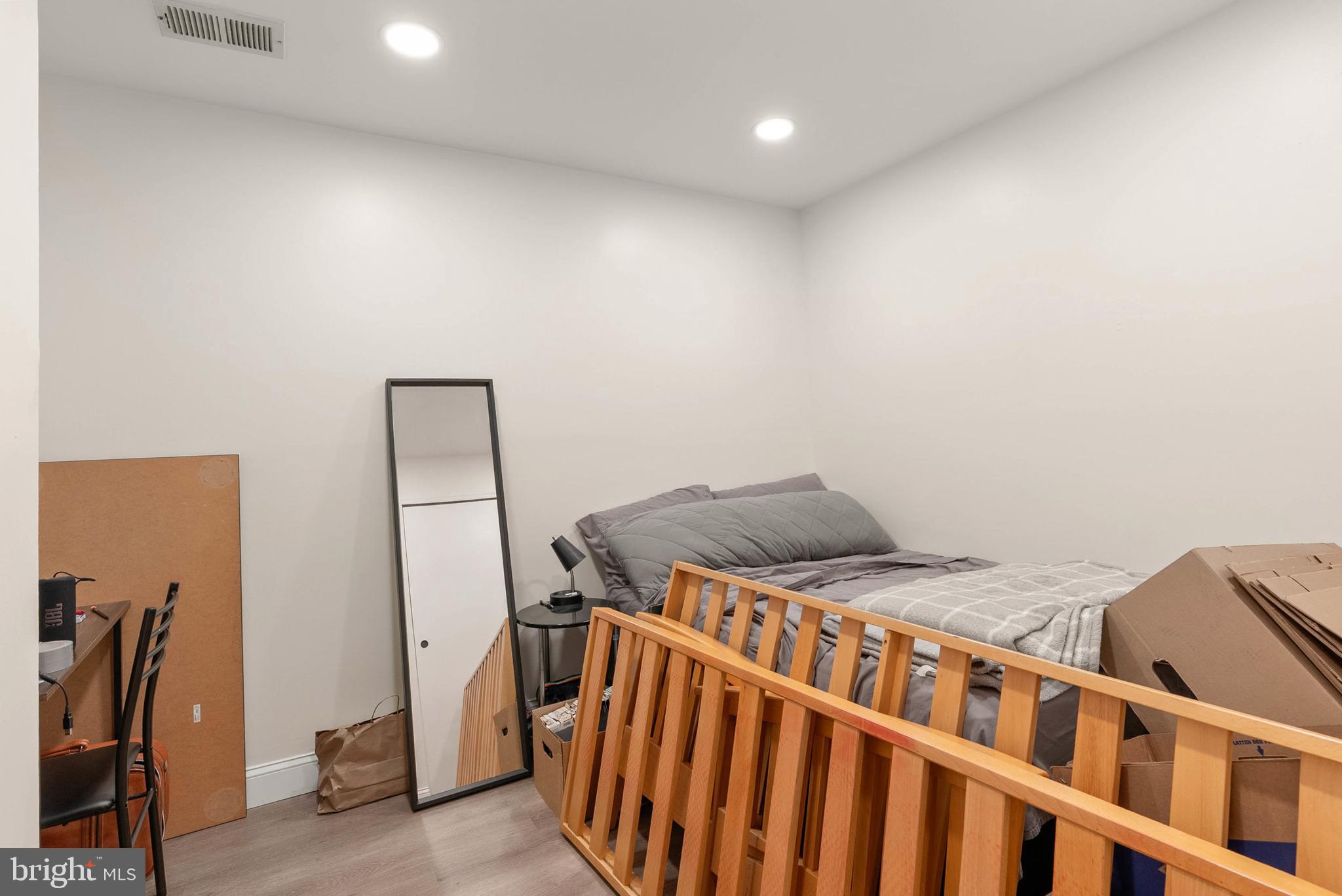 GRADUATE HOSPITAL - Residential Lease