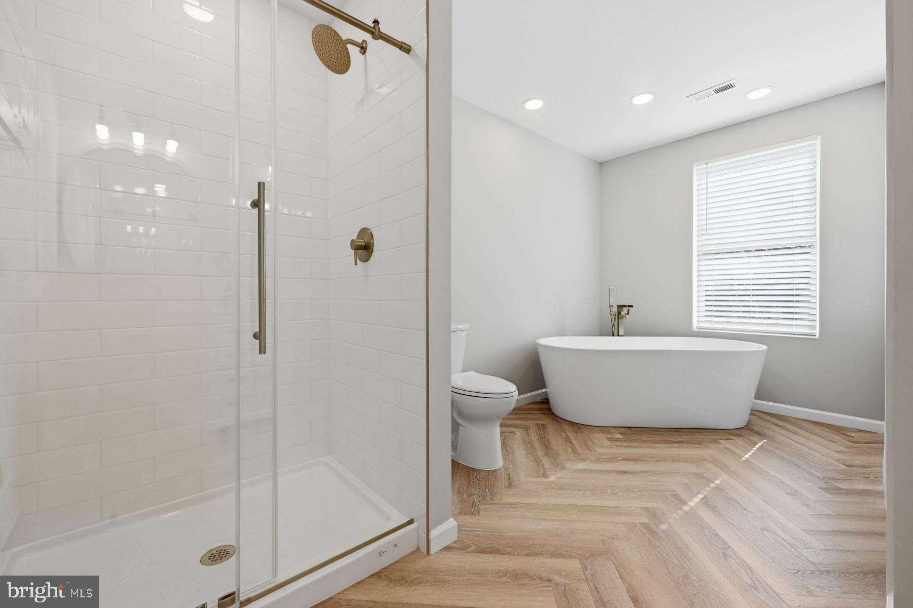 LOCH HAVEN - Residential