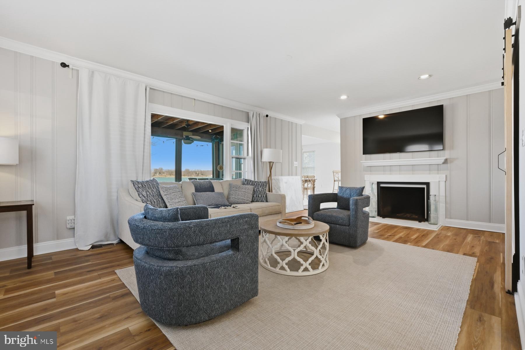 LOCH HAVEN - Residential