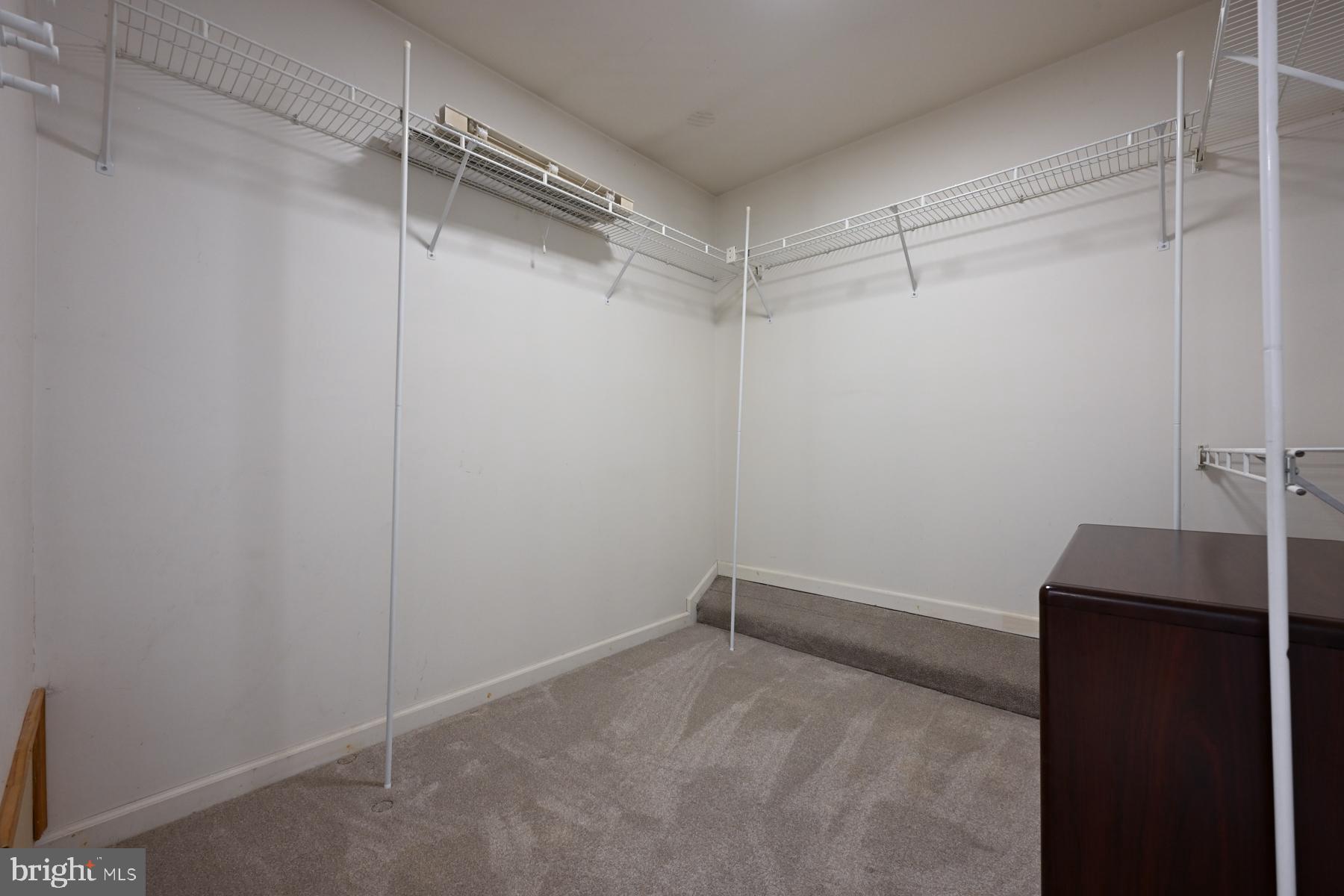 LOCH HAVEN - Residential