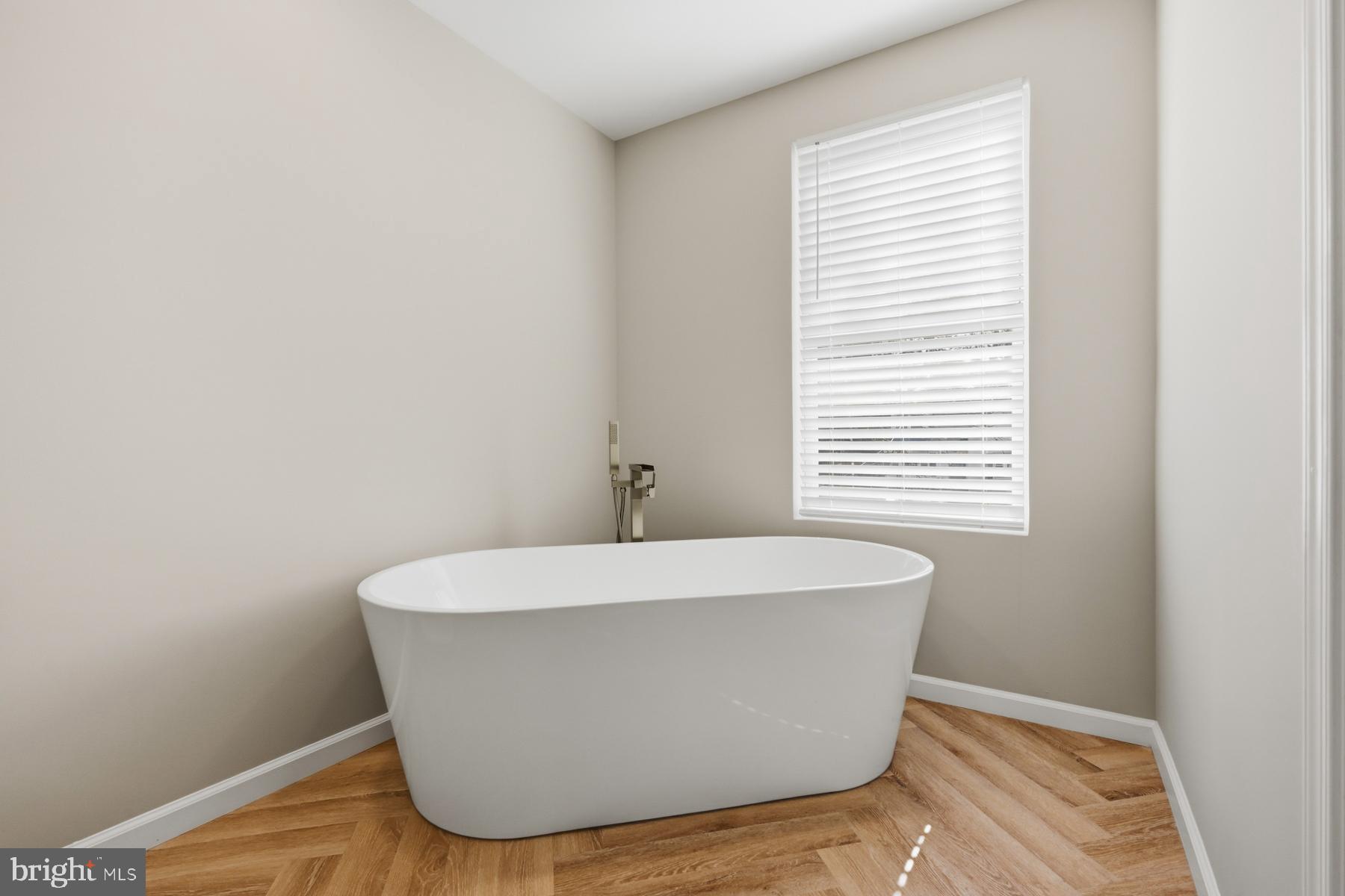 LOCH HAVEN - Residential