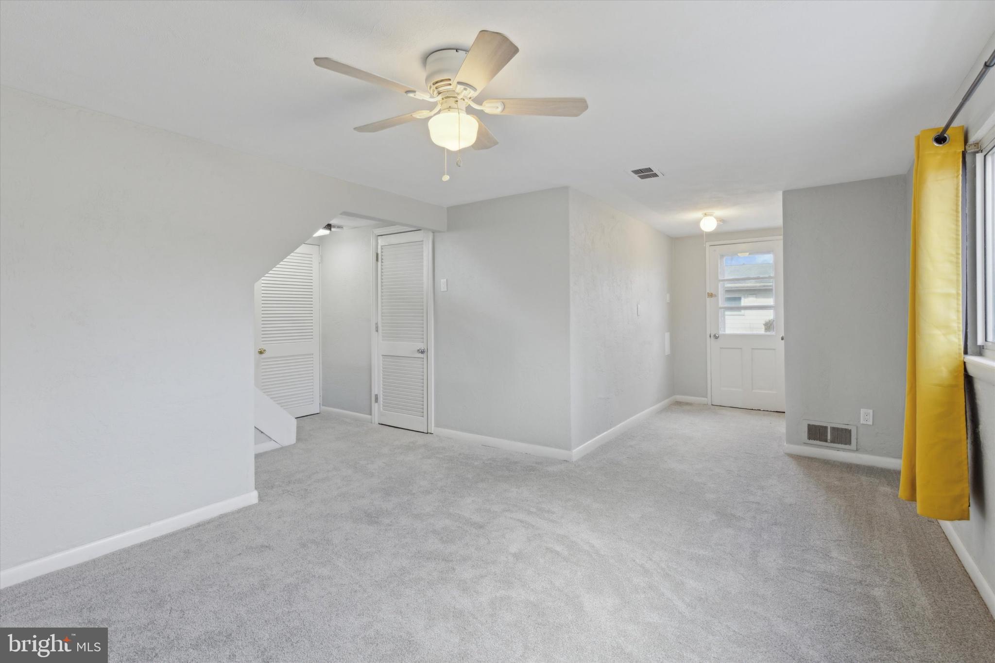 CENTER SQ GREEN - Residential Lease