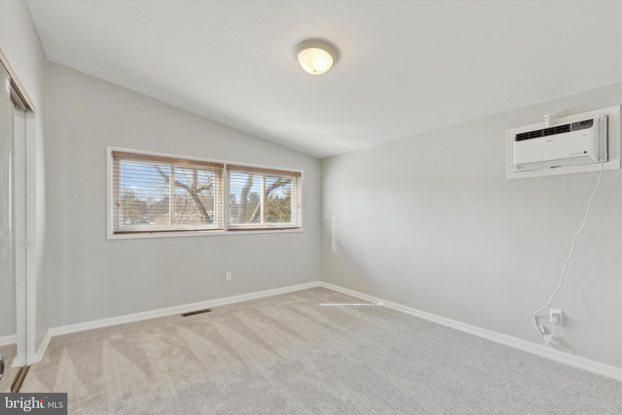 CENTER SQ GREEN - Residential Lease