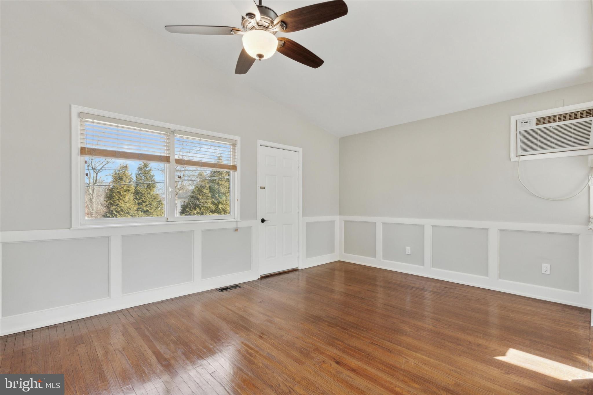 CENTER SQ GREEN - Residential Lease