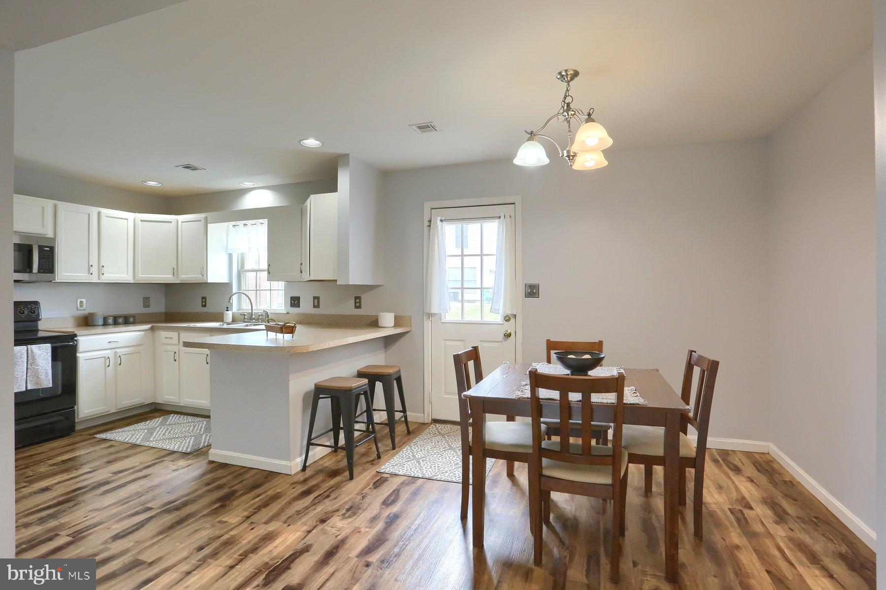 MELBOURNE PLACE - Residential