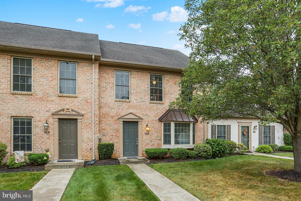 Photo of 132 Melbourne Ln, MECHANICSBURG, PA 17055 (MLS # PACB2047024)
