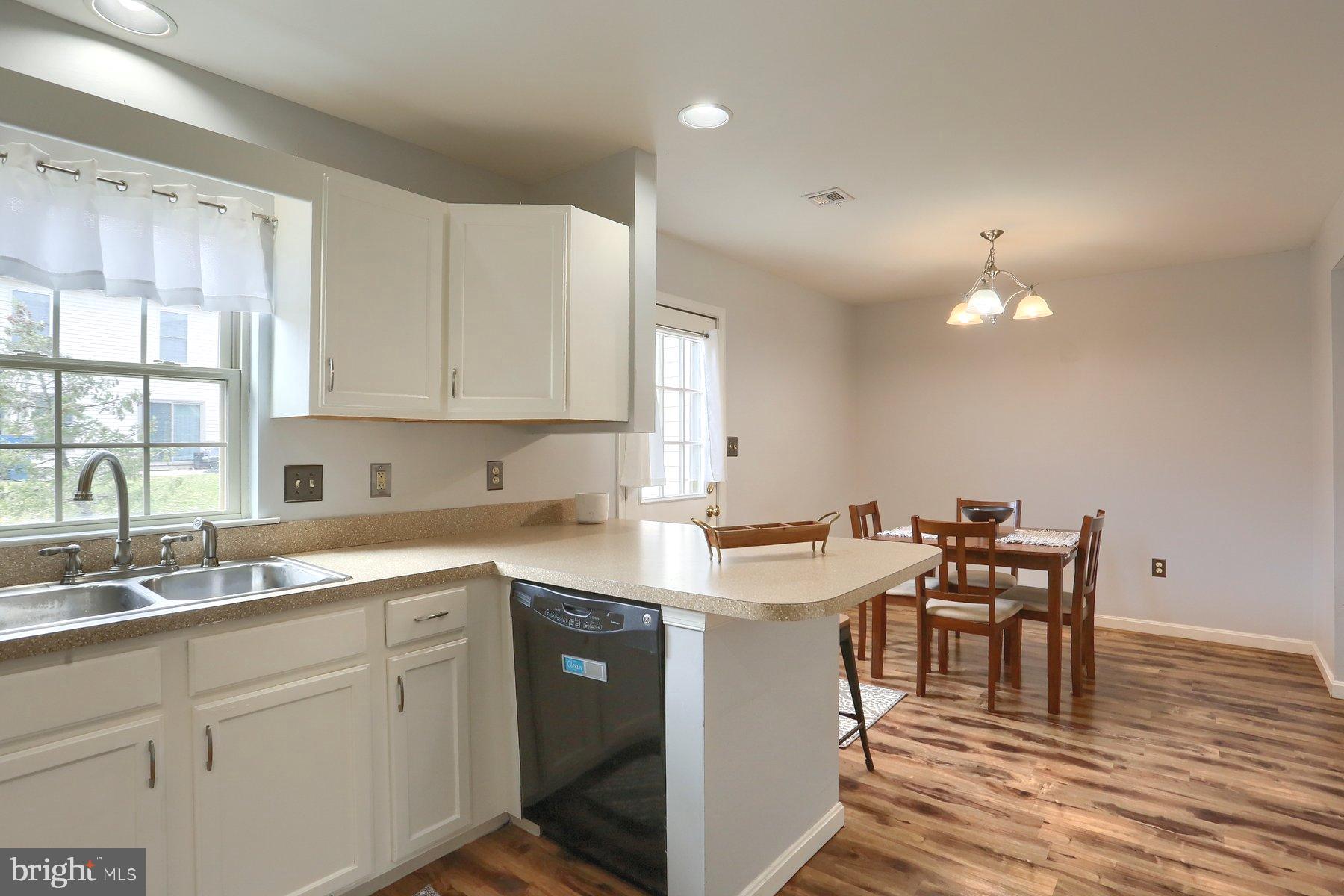 MELBOURNE PLACE - Residential