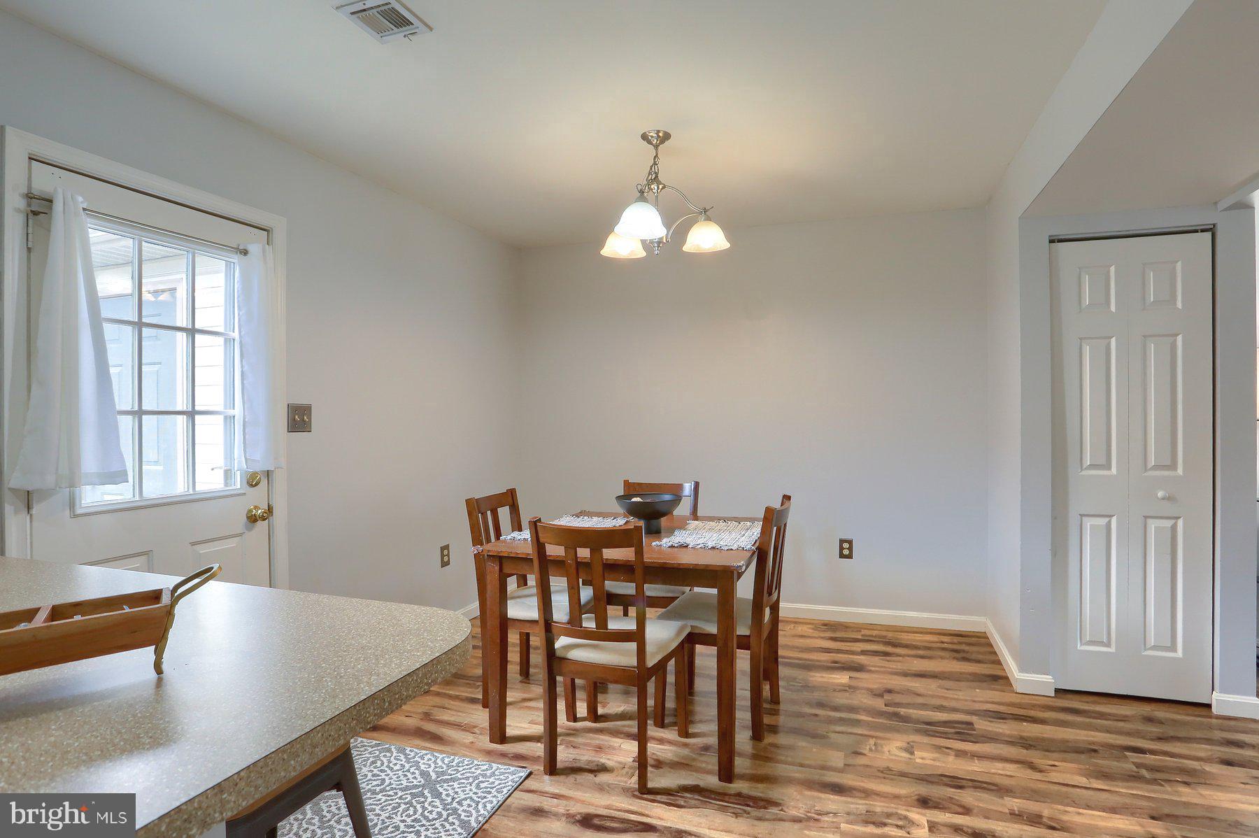 MELBOURNE PLACE - Residential