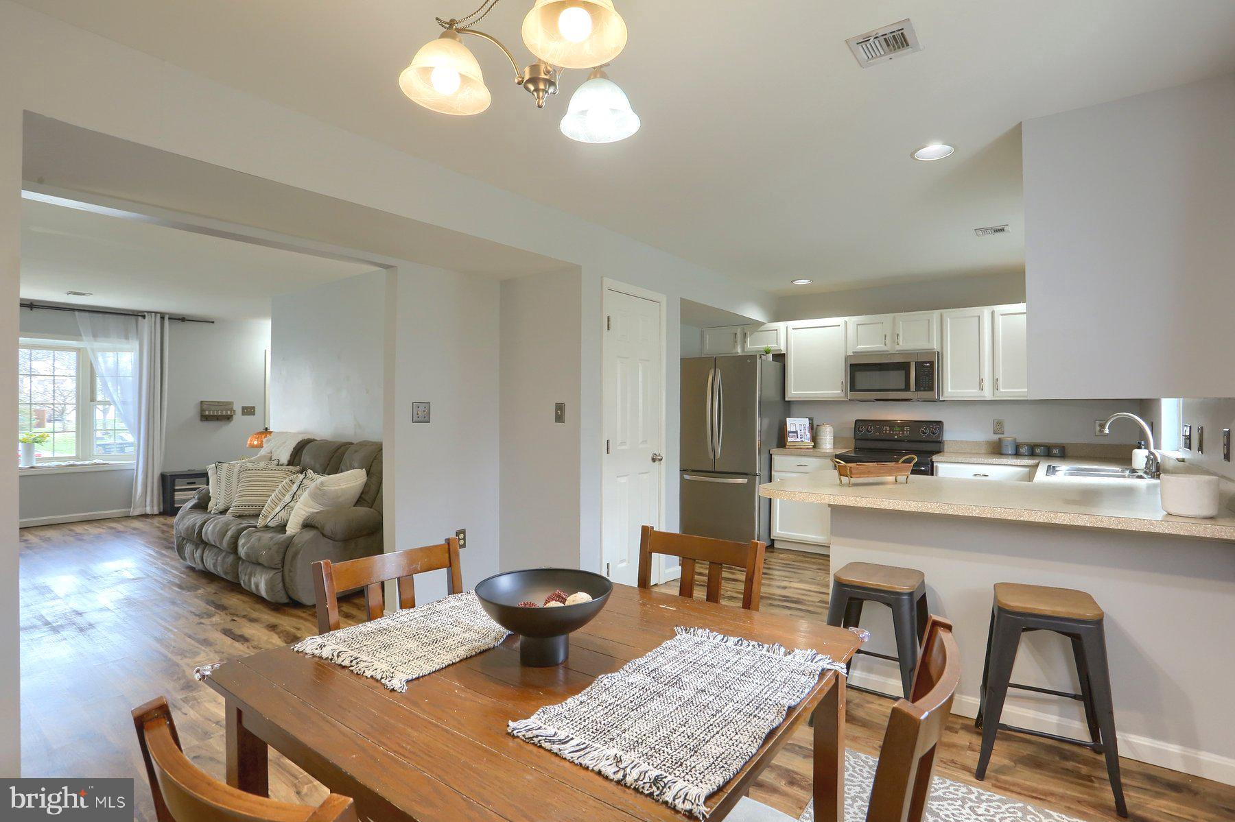 MELBOURNE PLACE - Residential