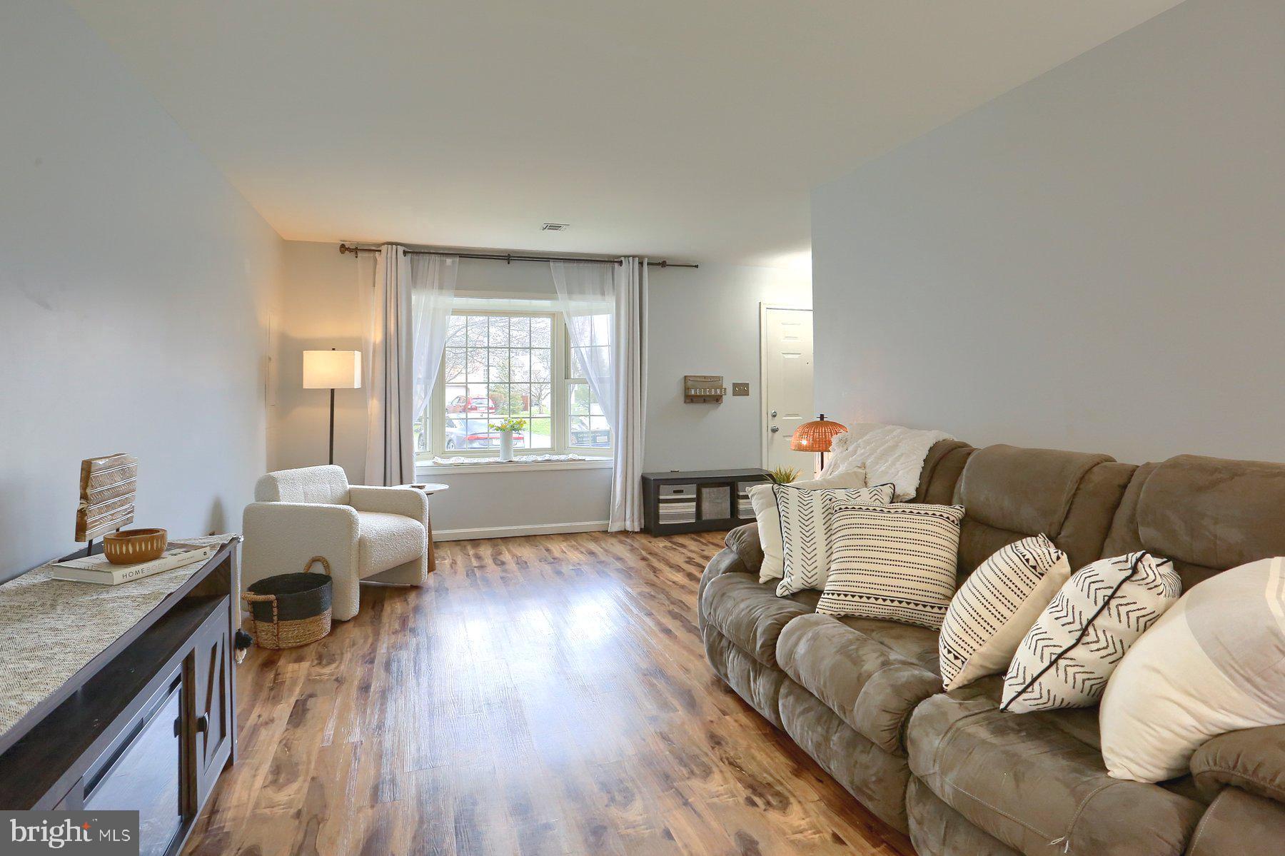 MELBOURNE PLACE - Residential