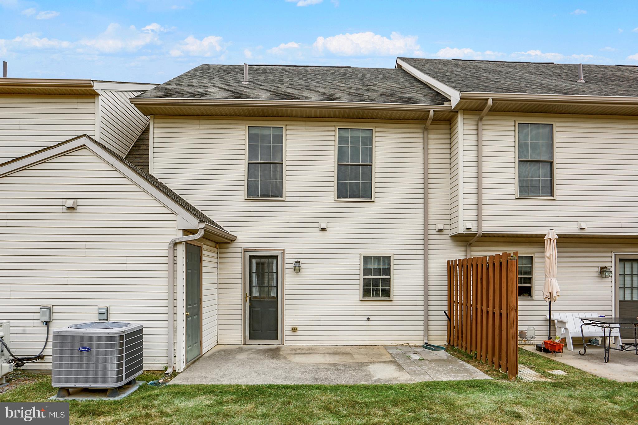 MELBOURNE PLACE - Residential