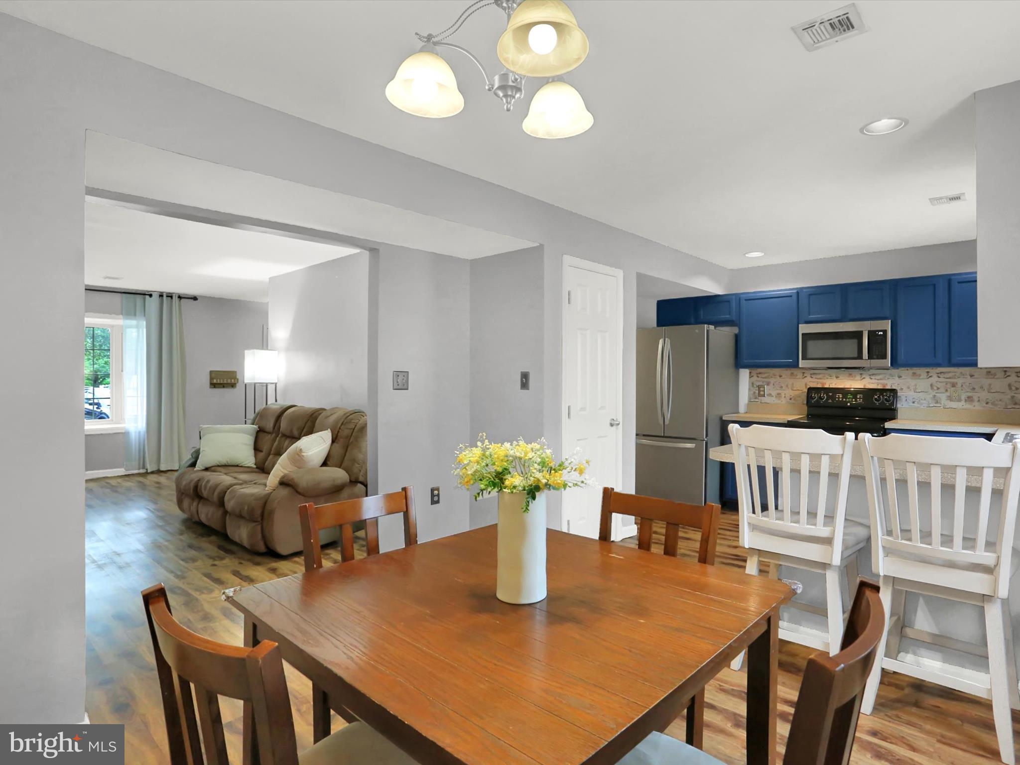 MELBOURNE PLACE - Residential