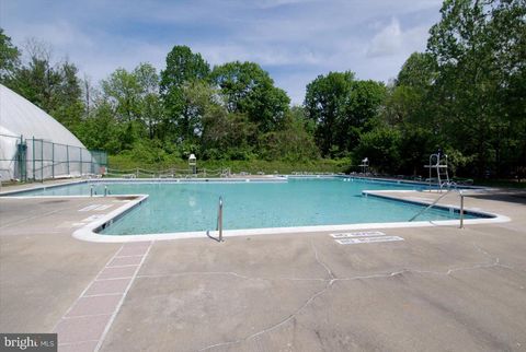 Tiny photo for 9725 Whitley Park Place #TH-6, BETHESDA, MD 20814 (MLS # MDMC2219752)