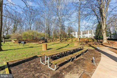 Tiny photo for 9725 Whitley Park Place #TH-6, BETHESDA, MD 20814 (MLS # MDMC2219752)