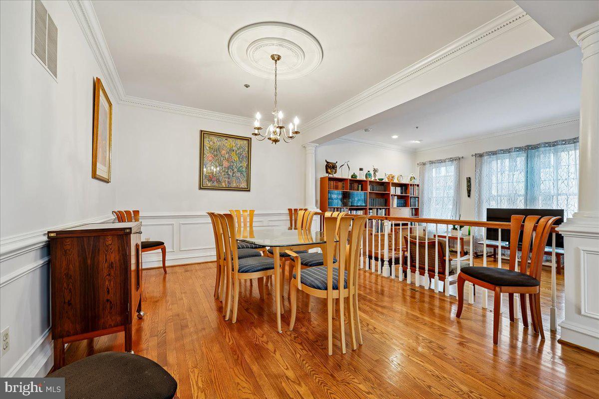 WHITLEY PARK CONDOMINIUM - Residential