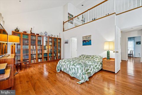 Tiny photo for 9725 Whitley Park Place #TH-6, BETHESDA, MD 20814 (MLS # MDMC2219752)