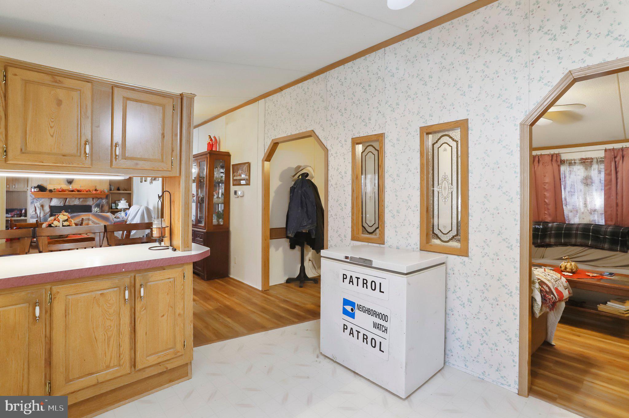 LAKESIDE VILLAGE - Residential