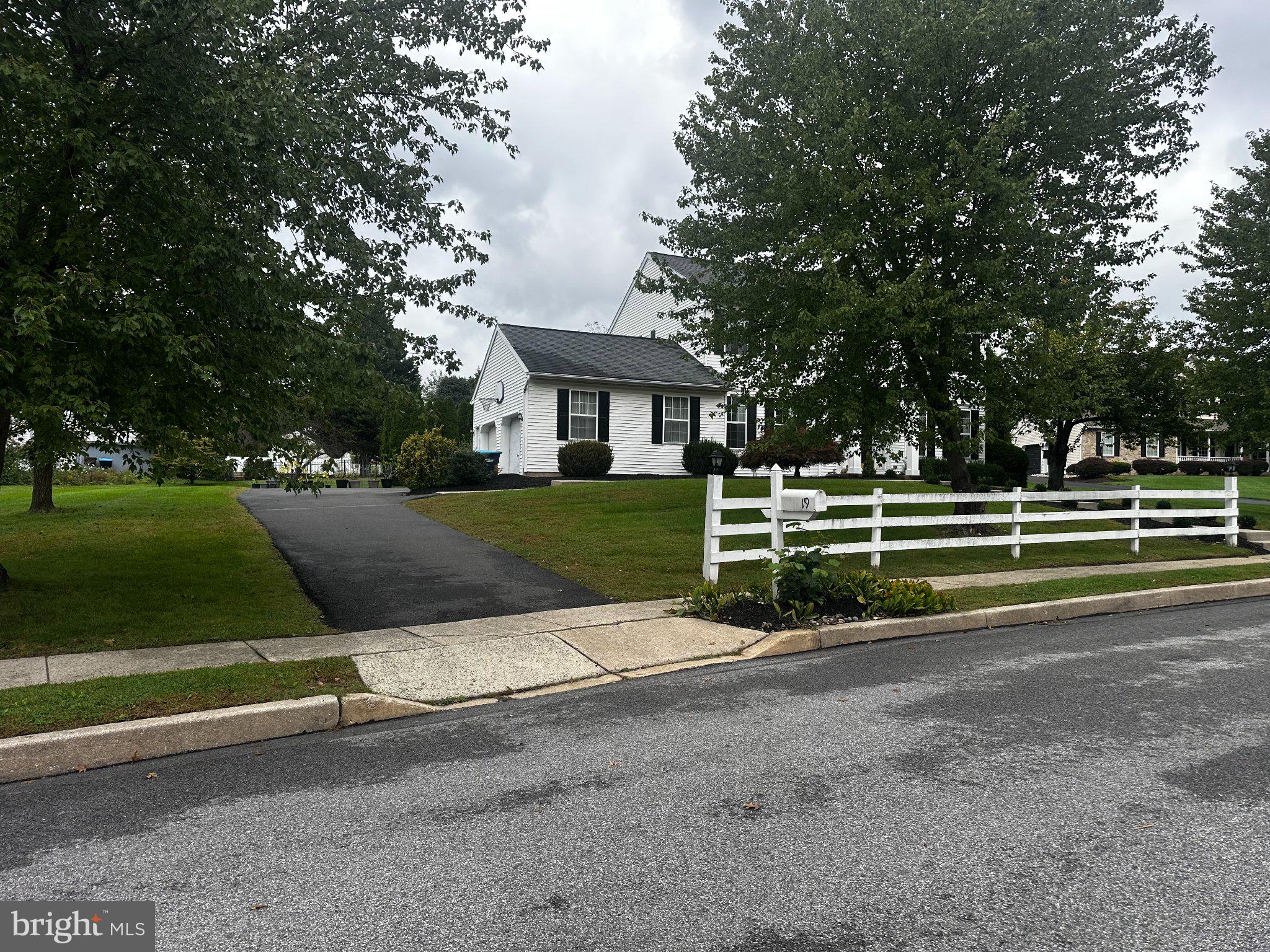 19 CARDINAL LANE