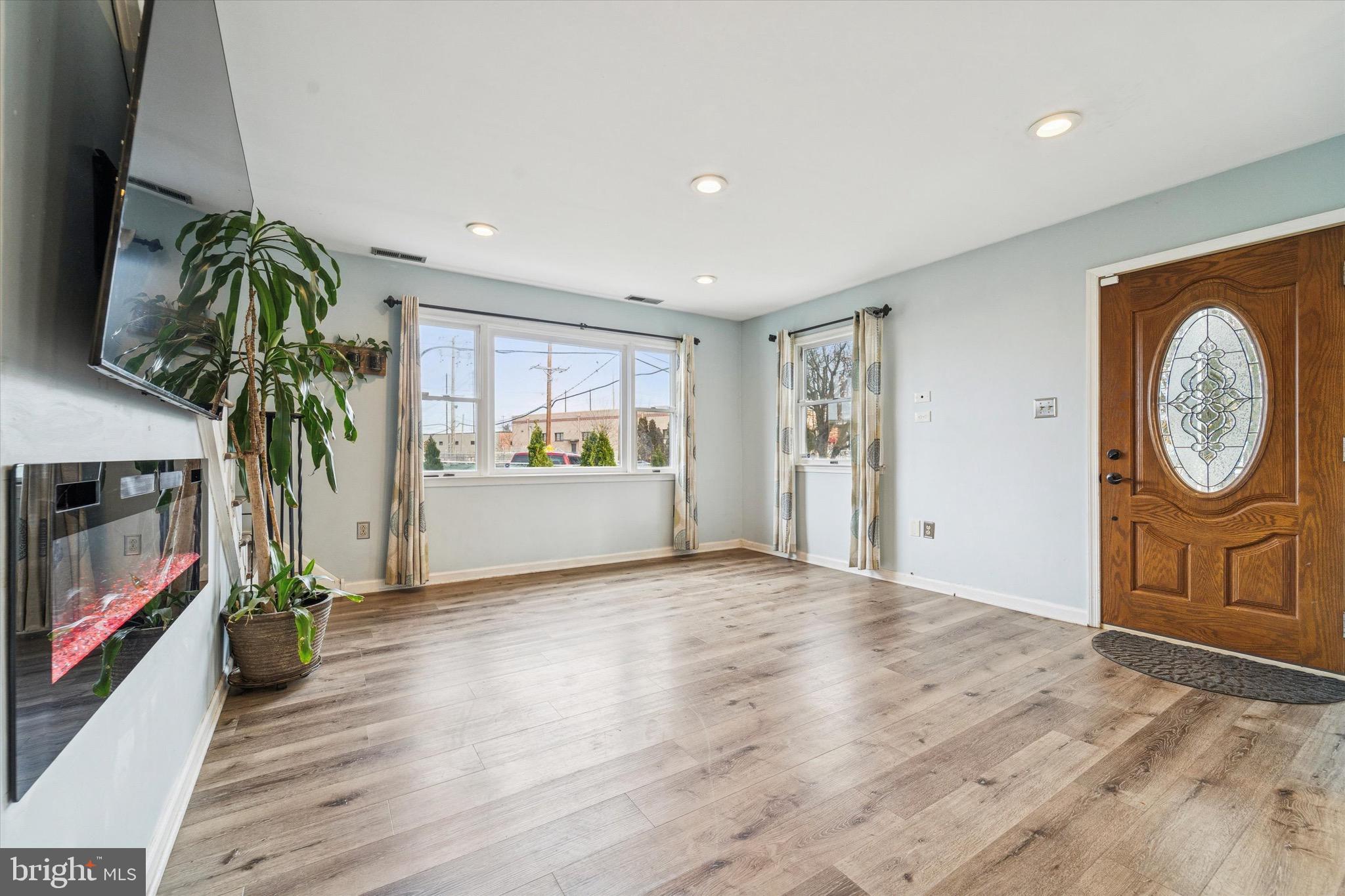 BUCKS COUNTY ESTS - Residential