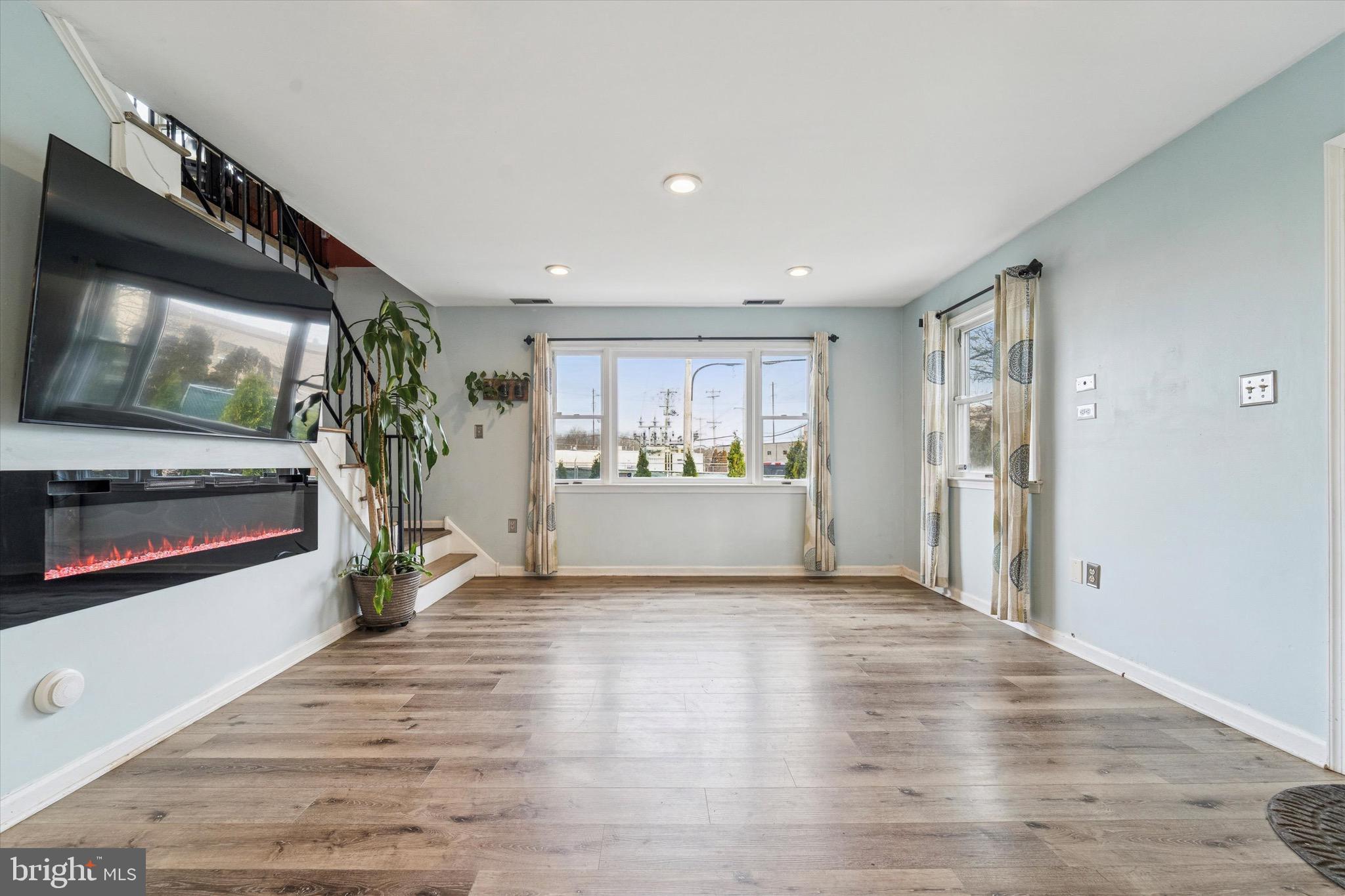 BUCKS COUNTY ESTS - Residential