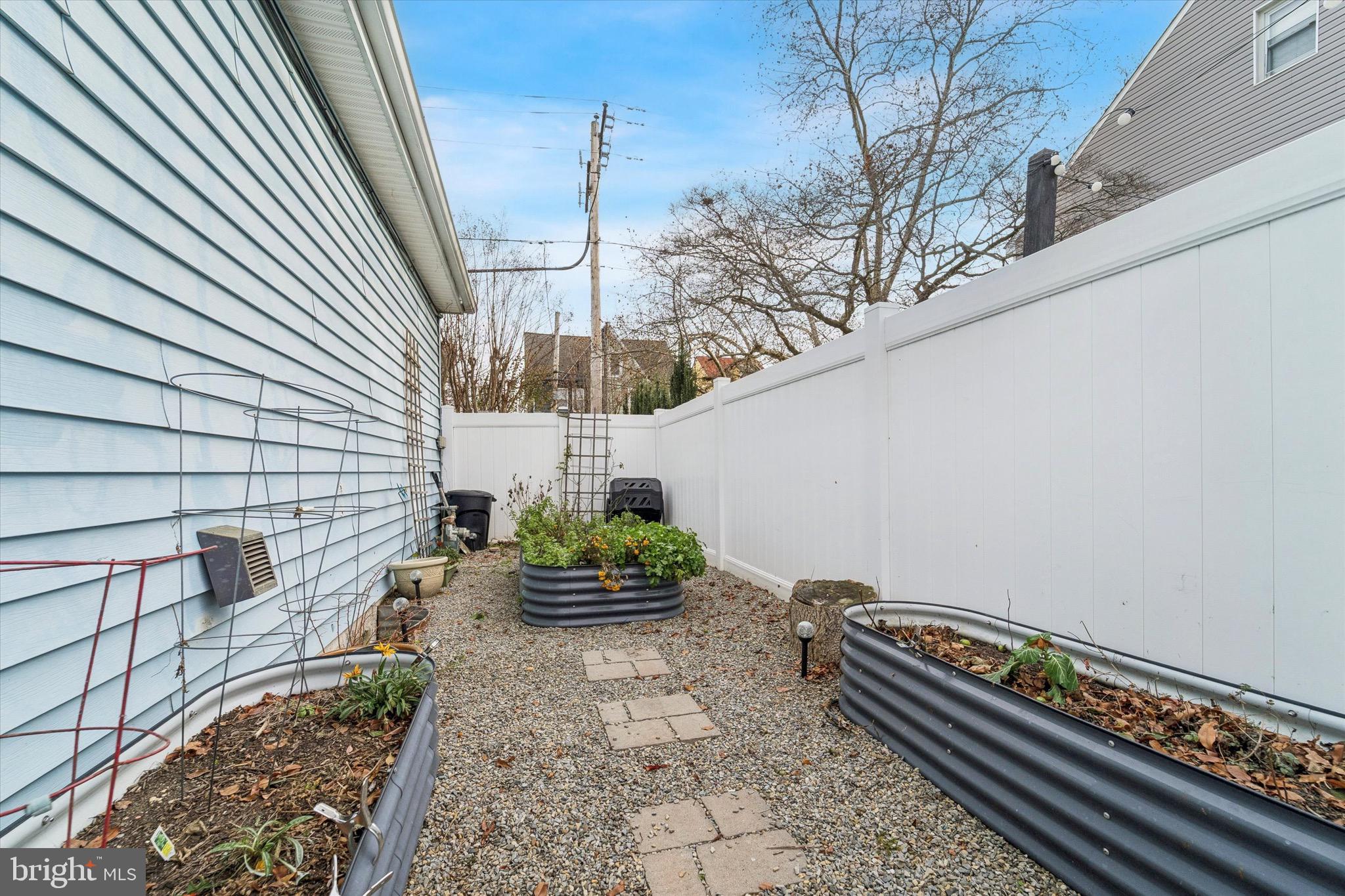 BUCKS COUNTY ESTS - Residential