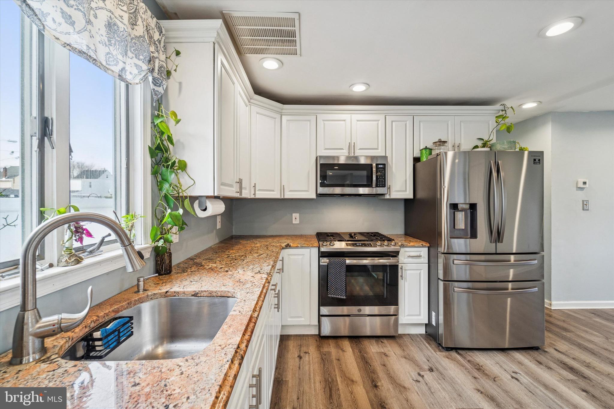 BUCKS COUNTY ESTS - Residential