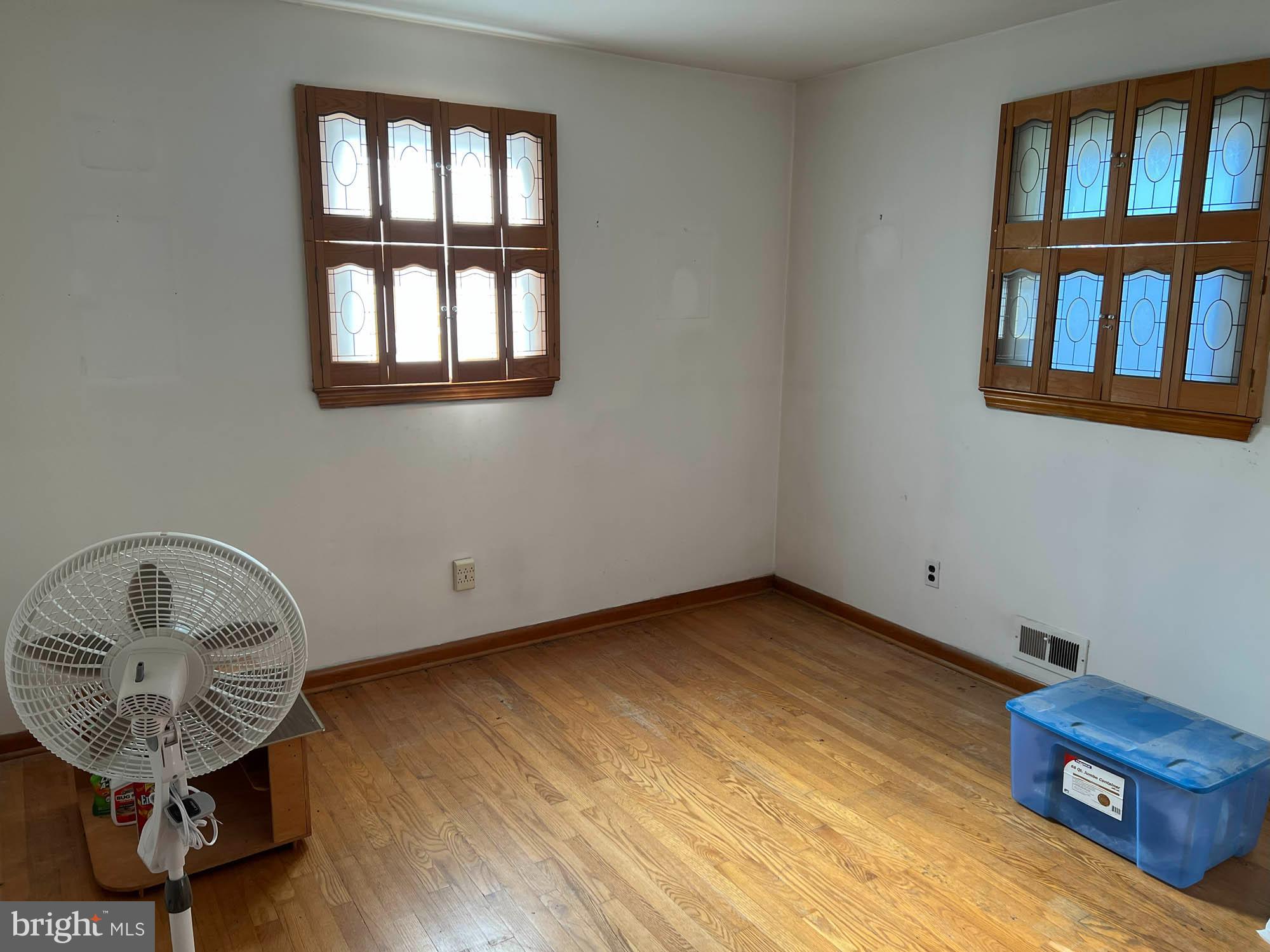 FERNDALE - Residential