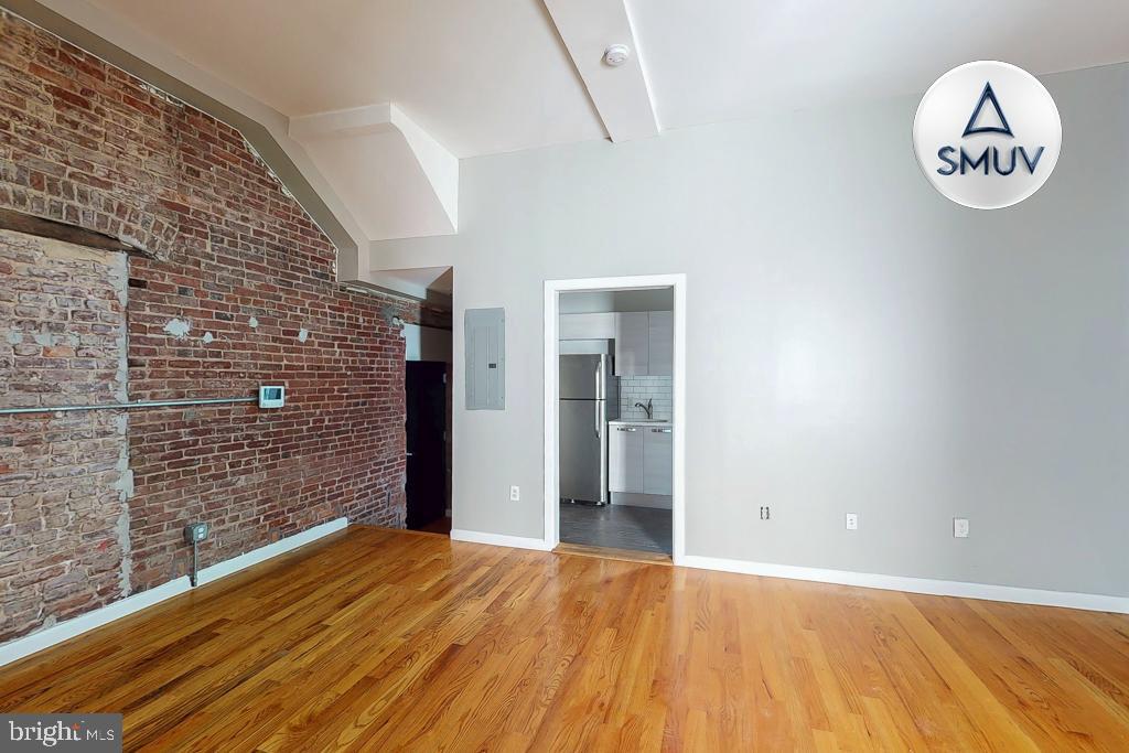 MOUNT VERNON PLACE HISTORIC DISTRICT - Residential Lease