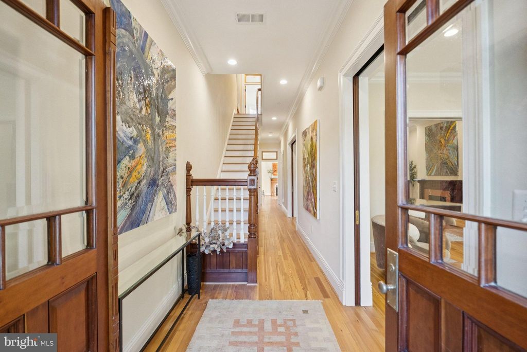 Photo of 1514 R Street NW, WASHINGTON, DC 20009 (MLS # DCDC2227426)