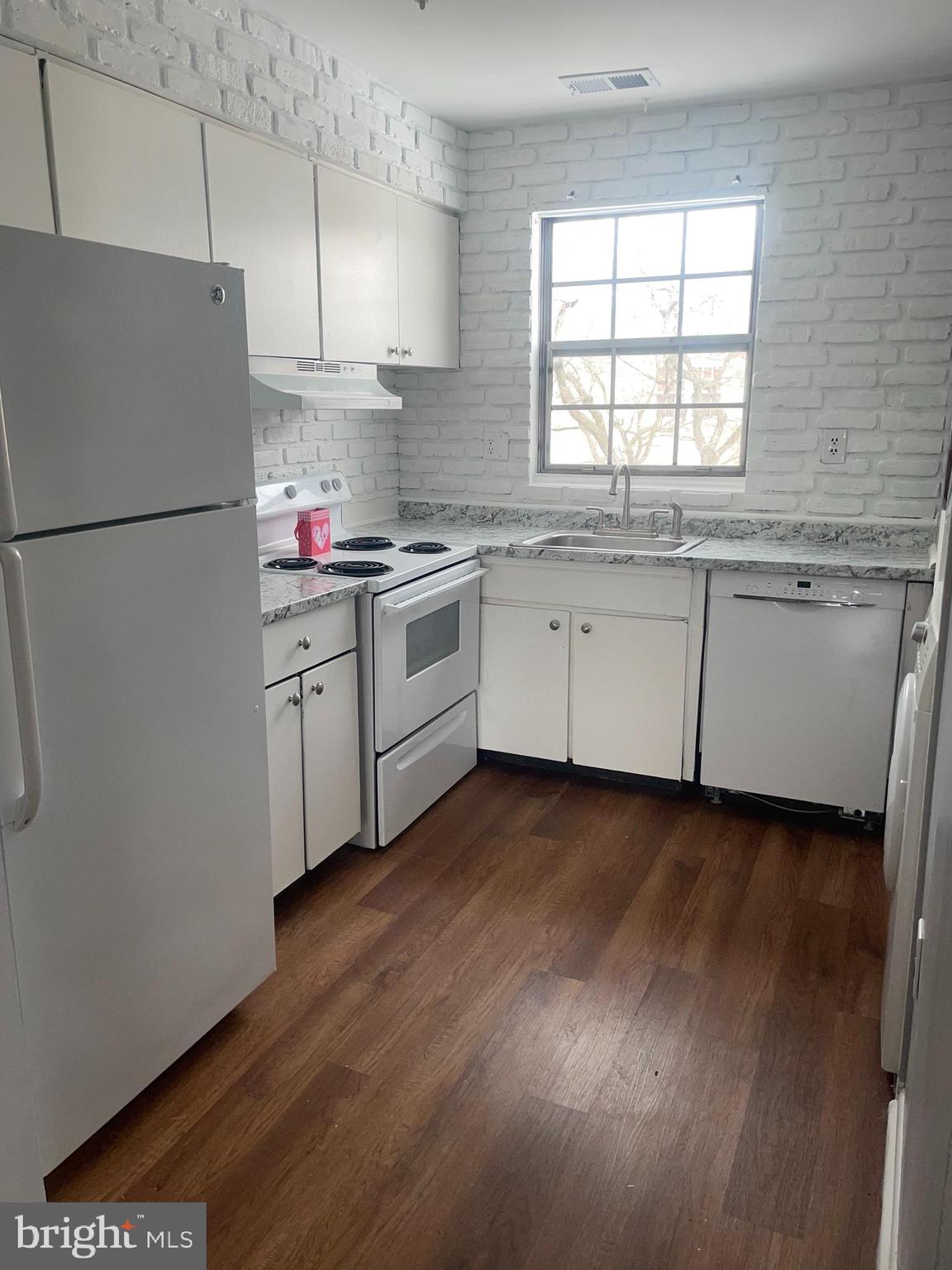 1294 COOPER STREET #A10