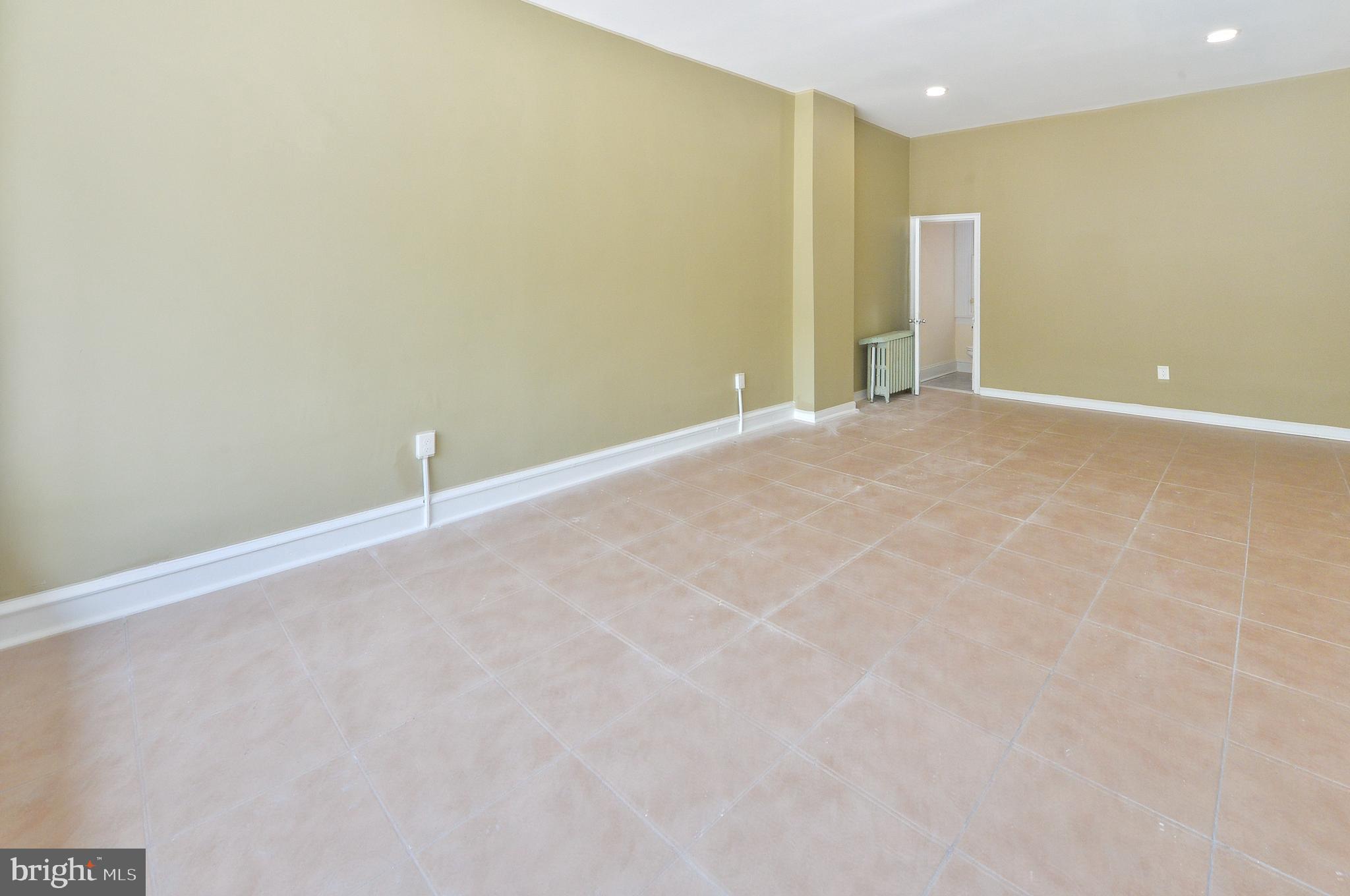 725 CHURCH LANE