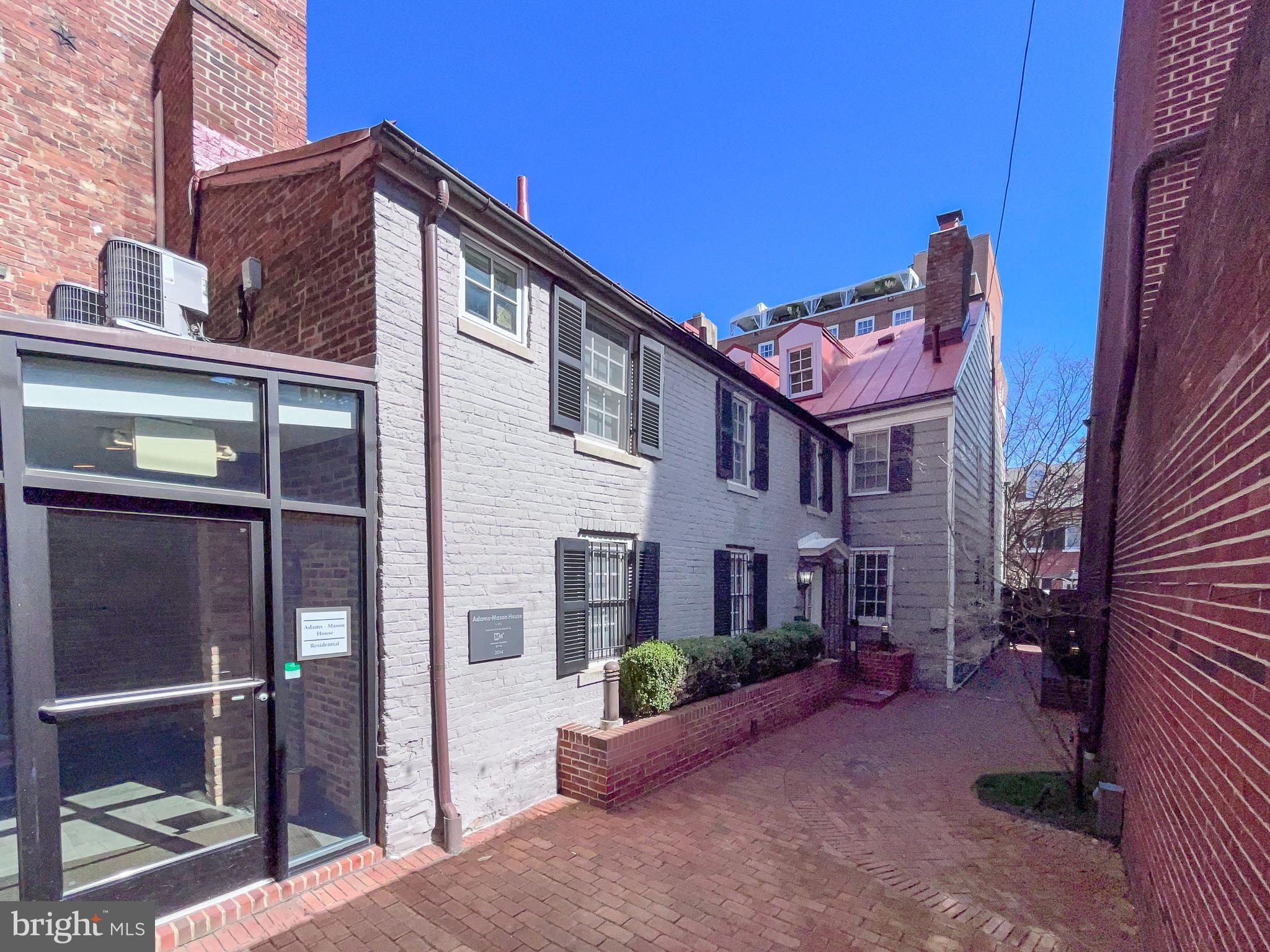 1072 THOMAS JEFFERSON STREET NW