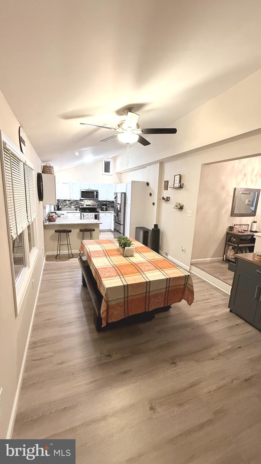 MAPLE SHADE - Residential