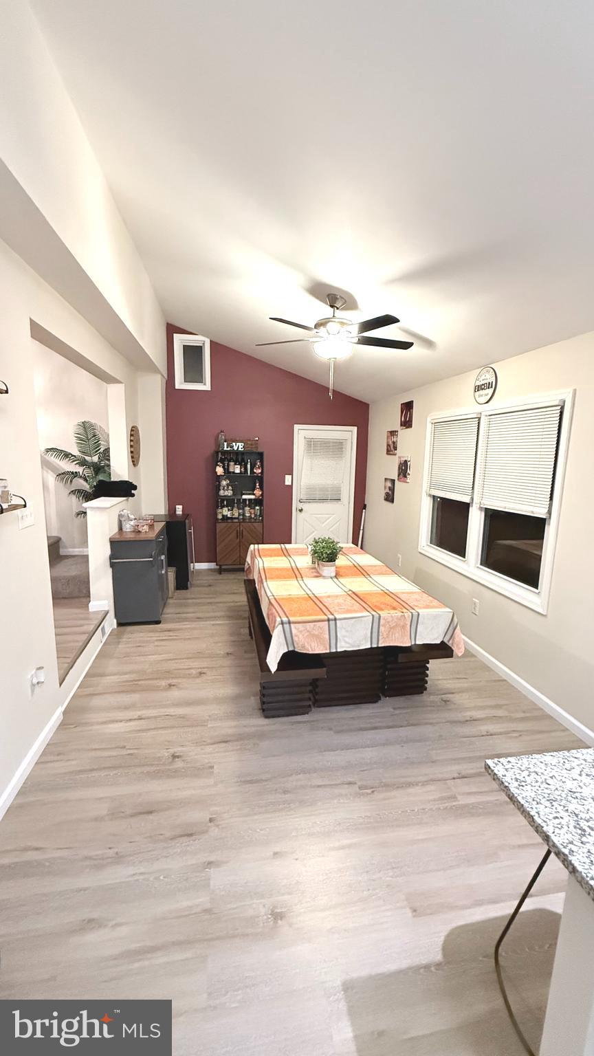 MAPLE SHADE - Residential