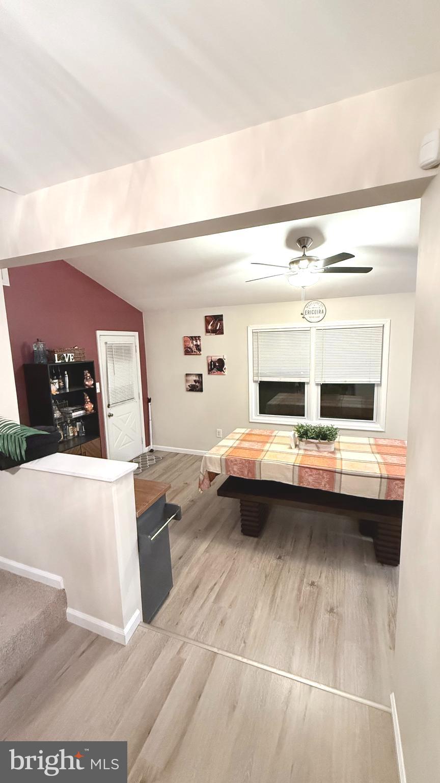 MAPLE SHADE - Residential